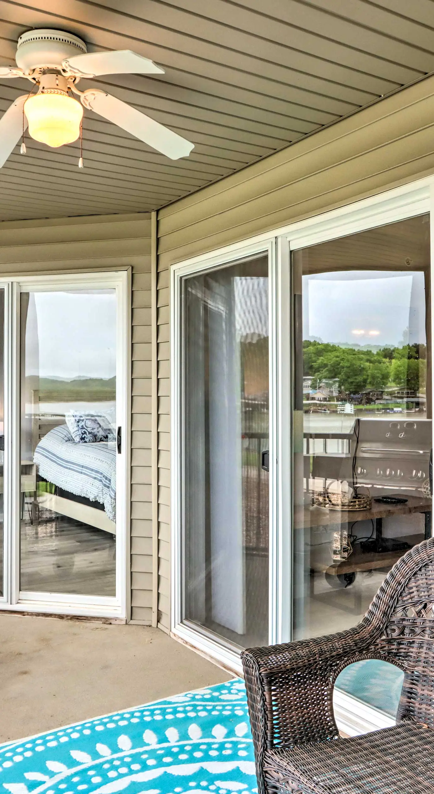 Poolside Fun! Lake-View Camdenton Condo