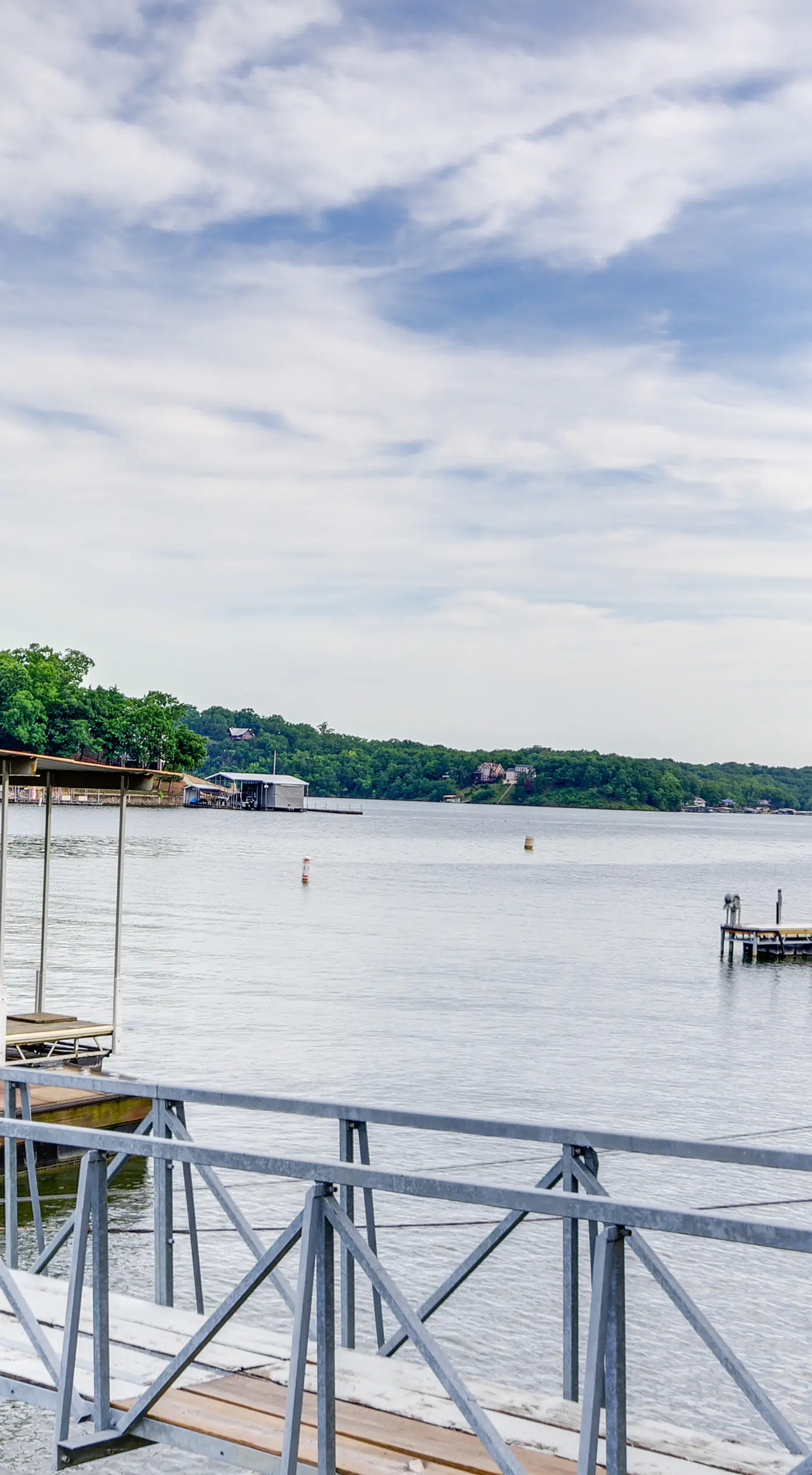 Cozy Lake Ozark Condo Rental w/ Grill, Pool Access