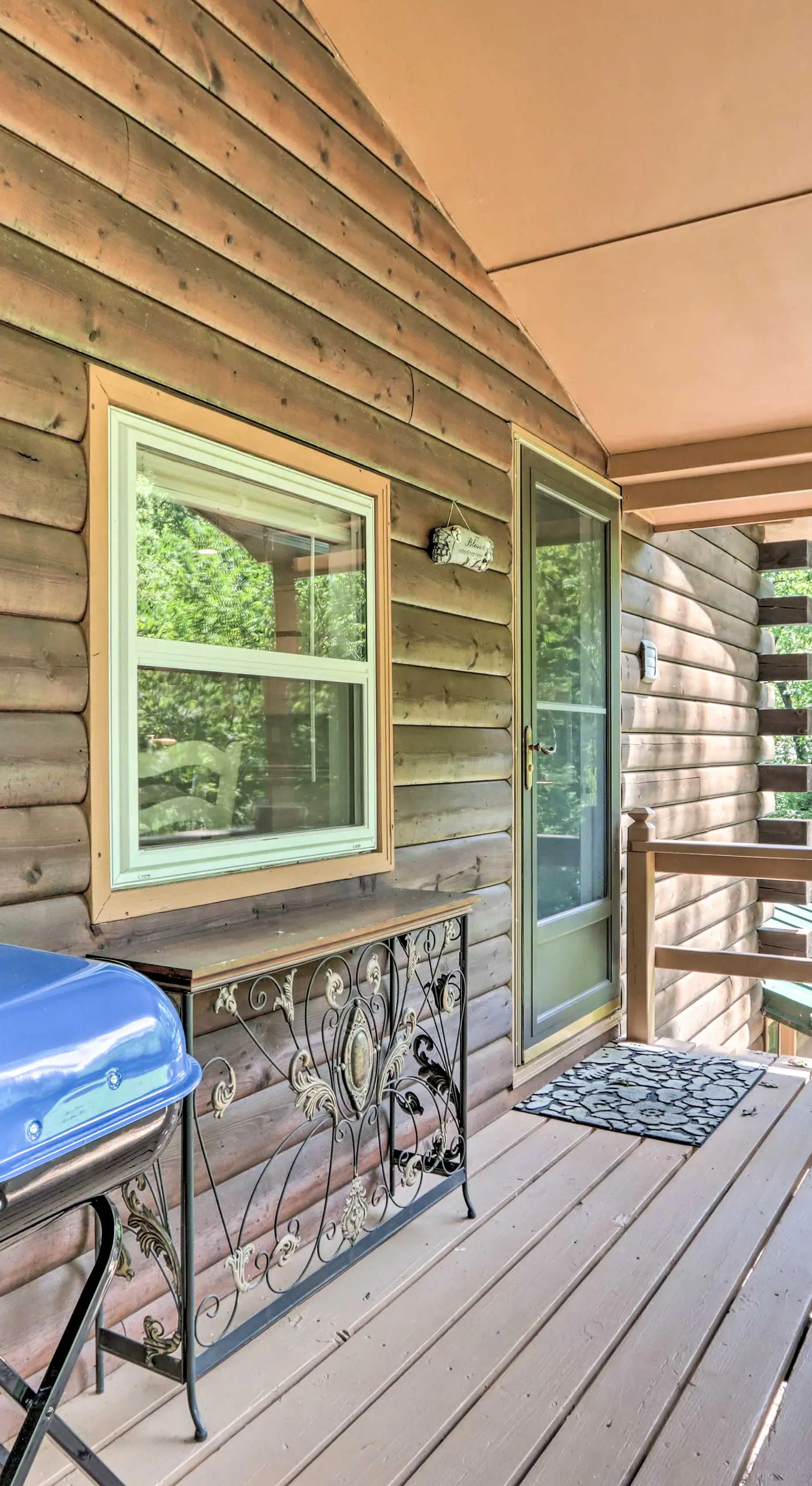 Lake Days & BBQ Fun: Climax Springs Retreat!