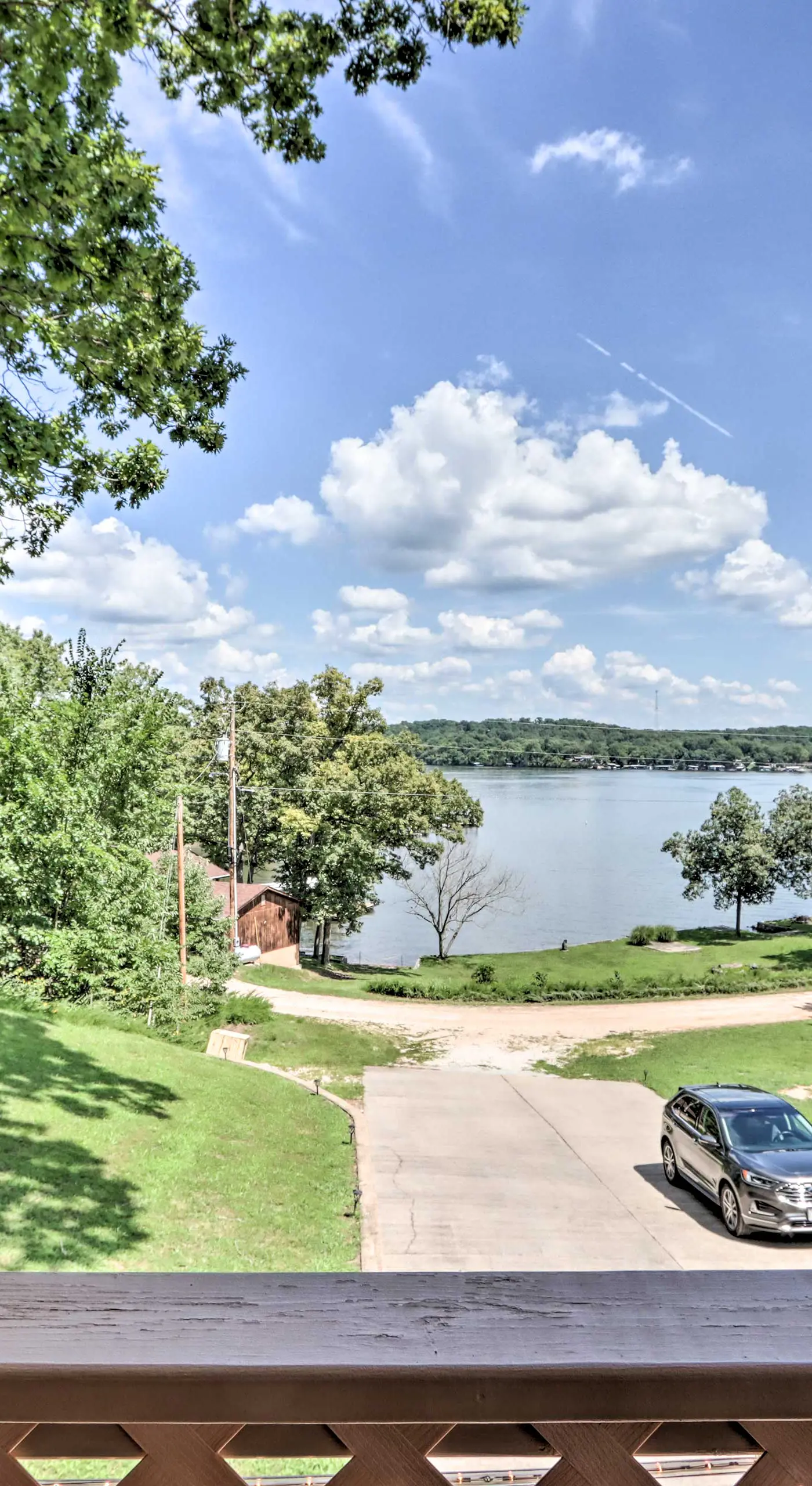 Lake Days & BBQ Fun: Climax Springs Retreat!