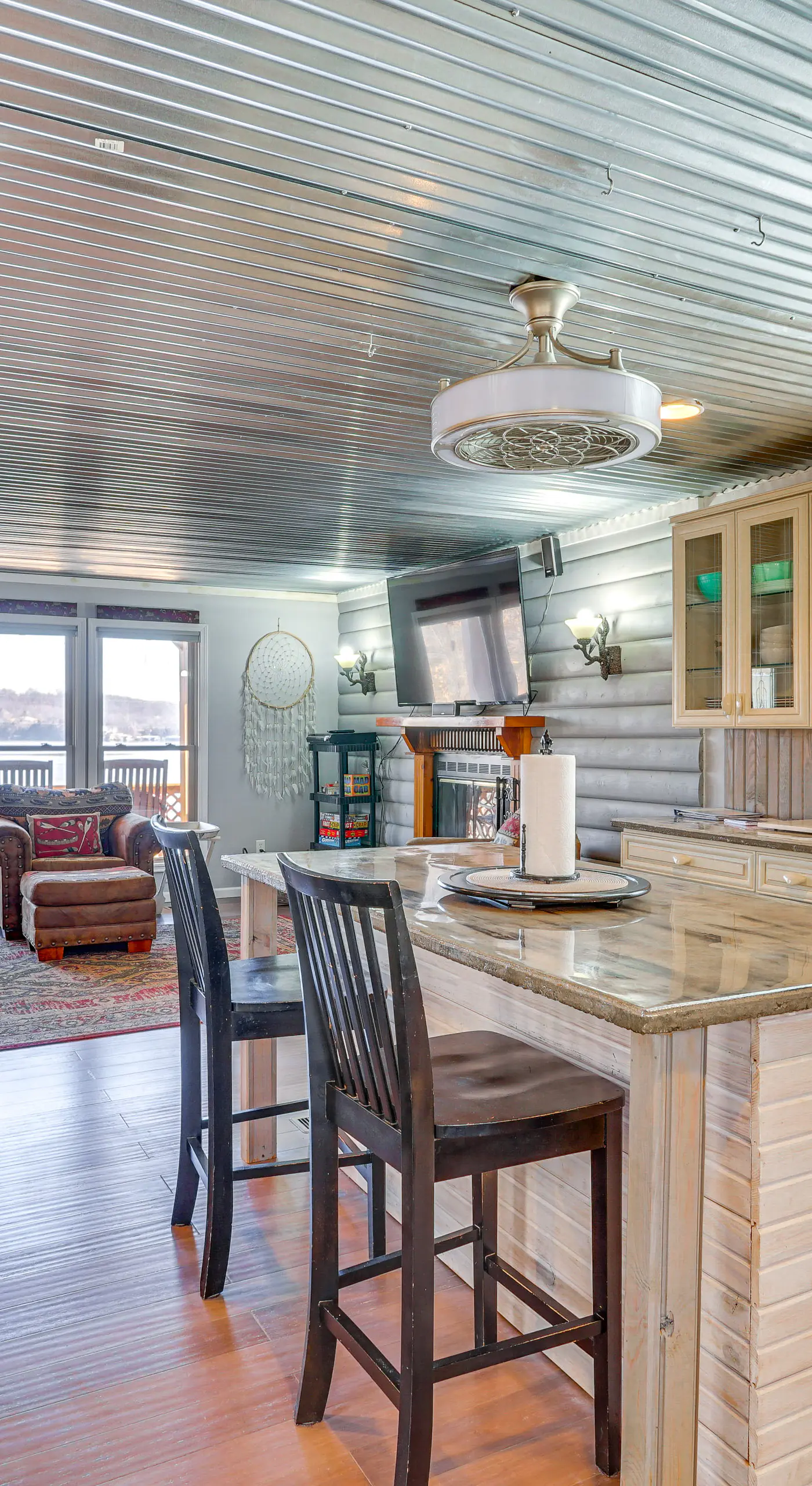 Lake Days & BBQ Fun: Climax Springs Retreat!
