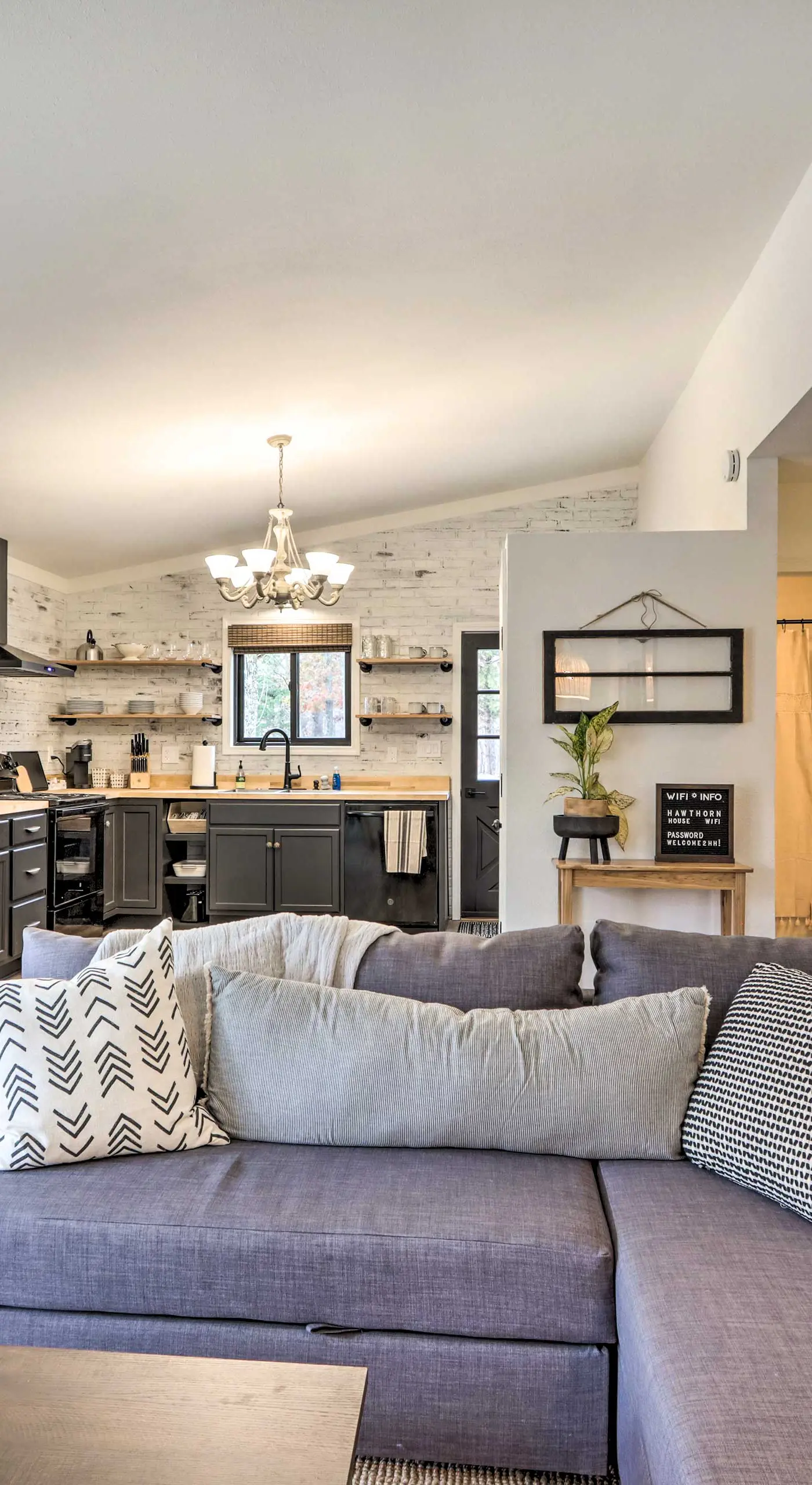 Cottage w/ Grill & Fire Pit in Osage Beach!