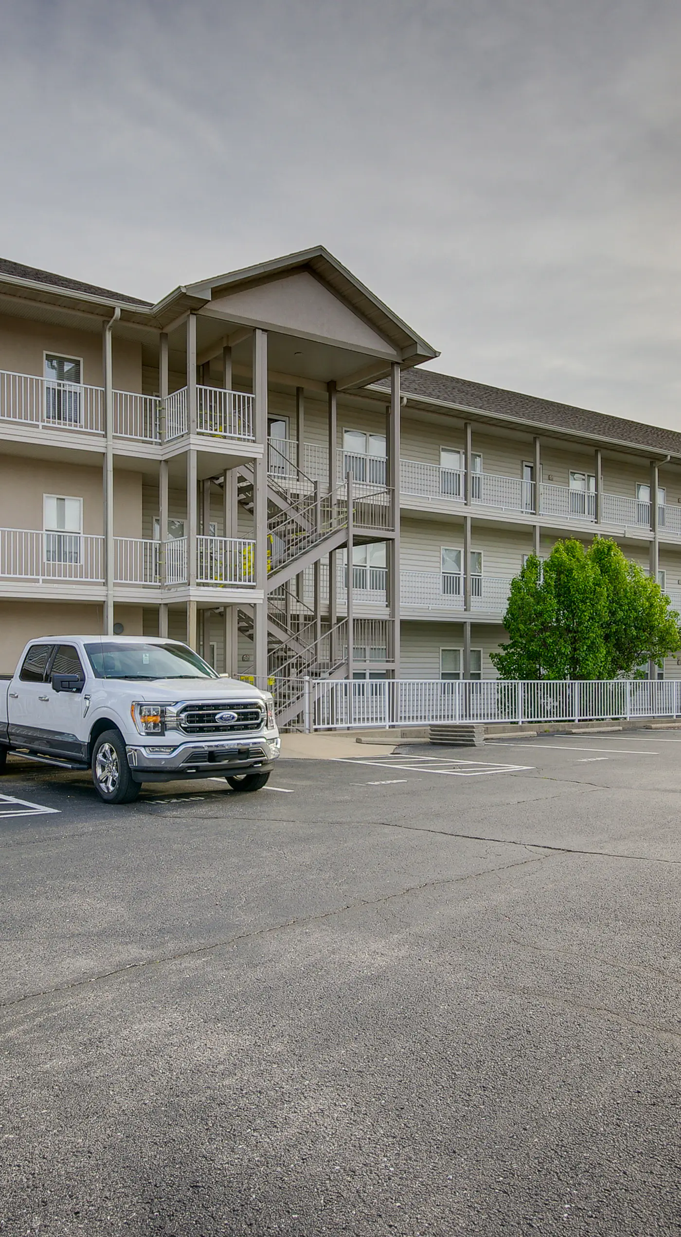 Osage Beach Condo Near Hiking & Shopping!