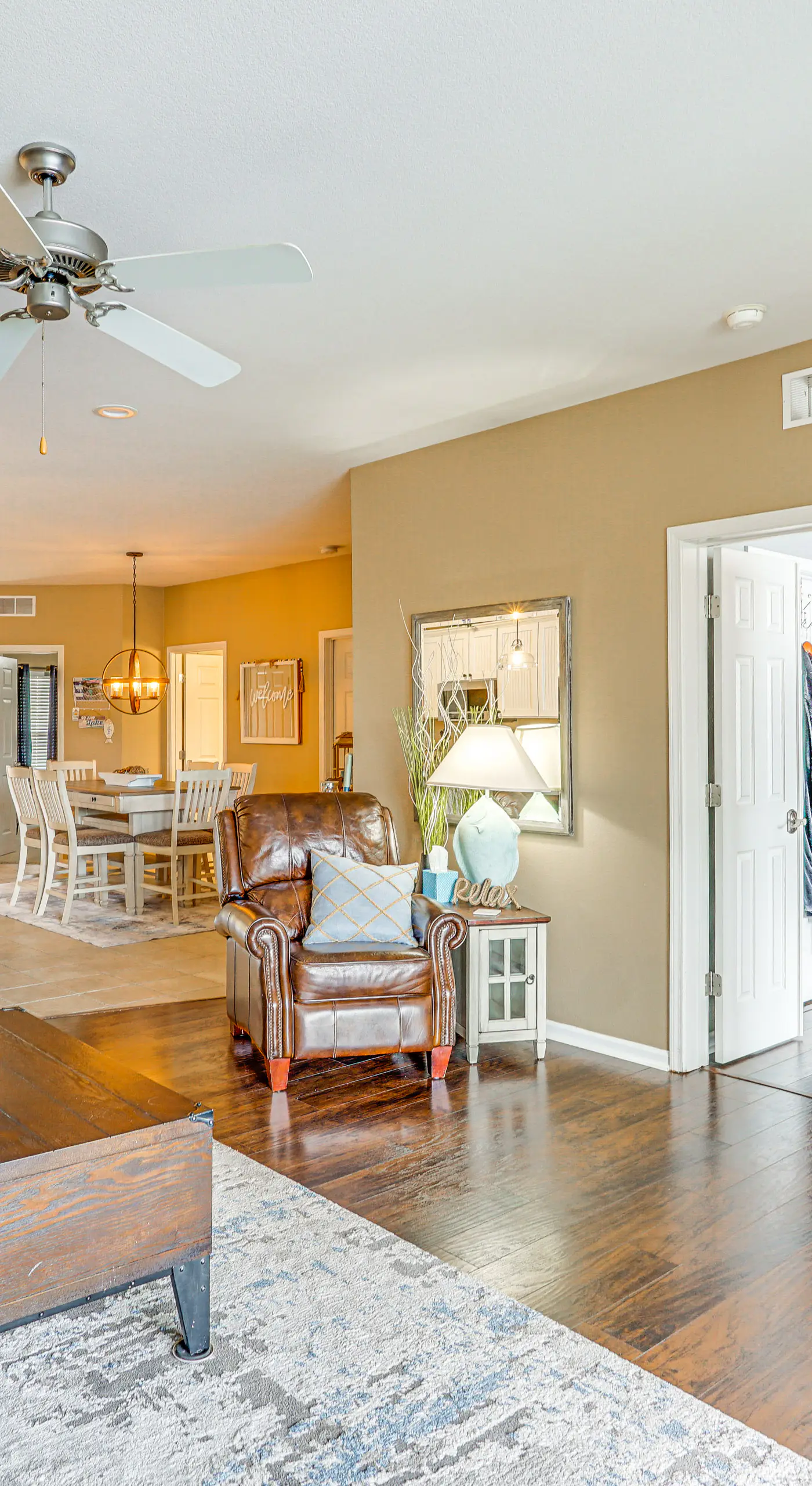 Osage Beach Condo Near Hiking & Shopping!