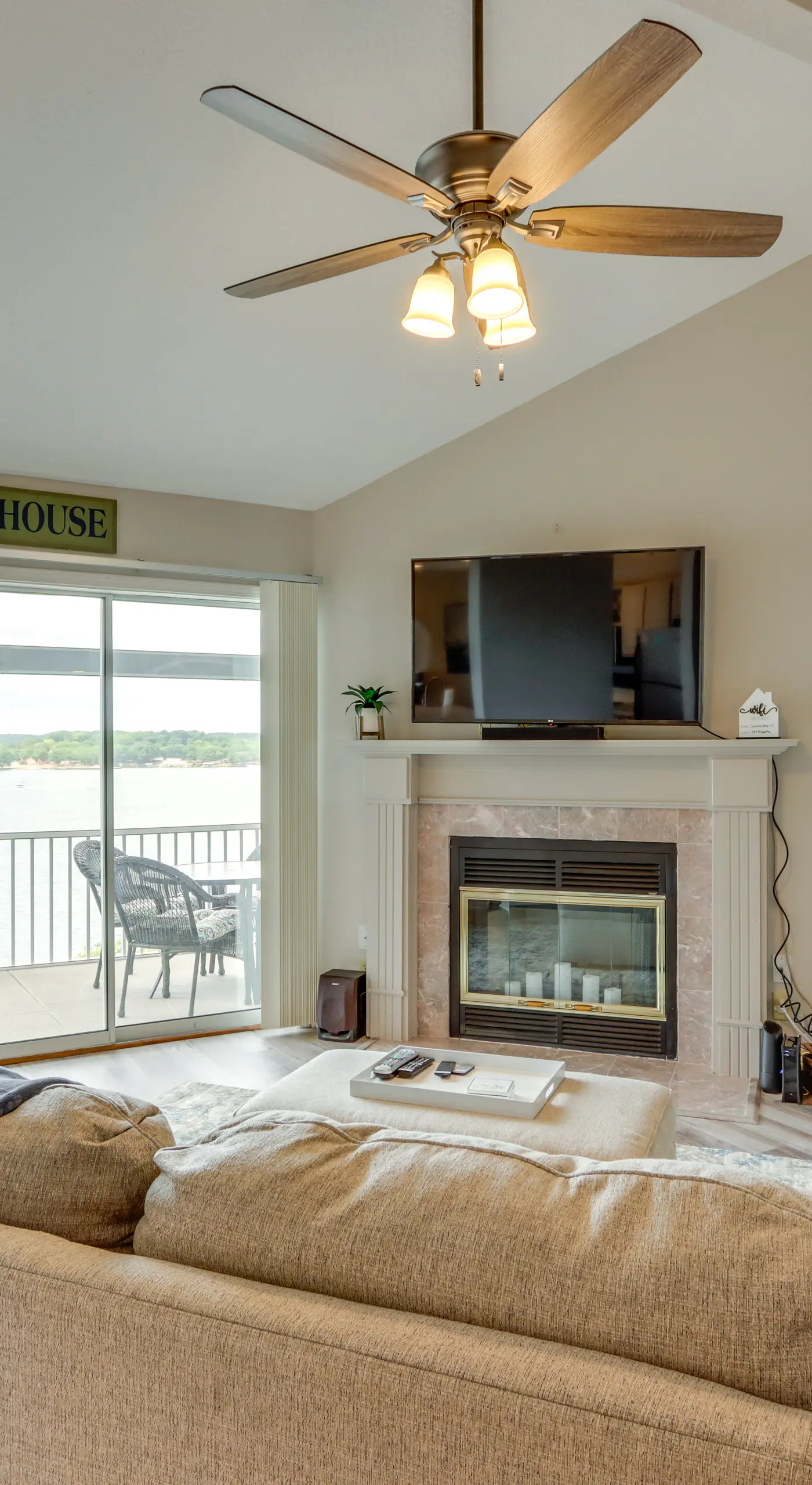 Lakefront Ozark Getaway w/ Views + Community Perks