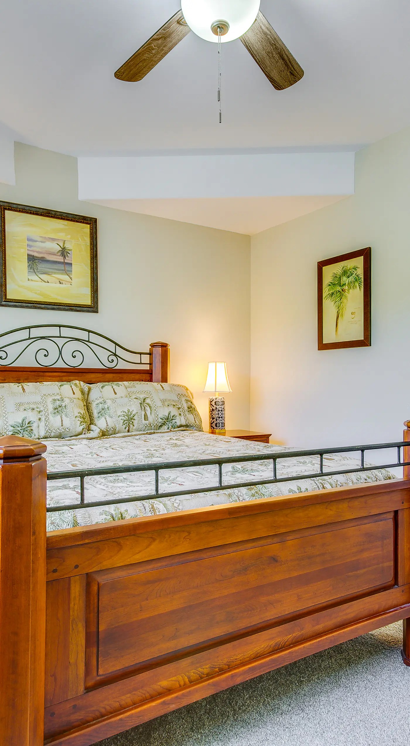 Lakefront Osage Beach Retreat w/ Boat Slip!