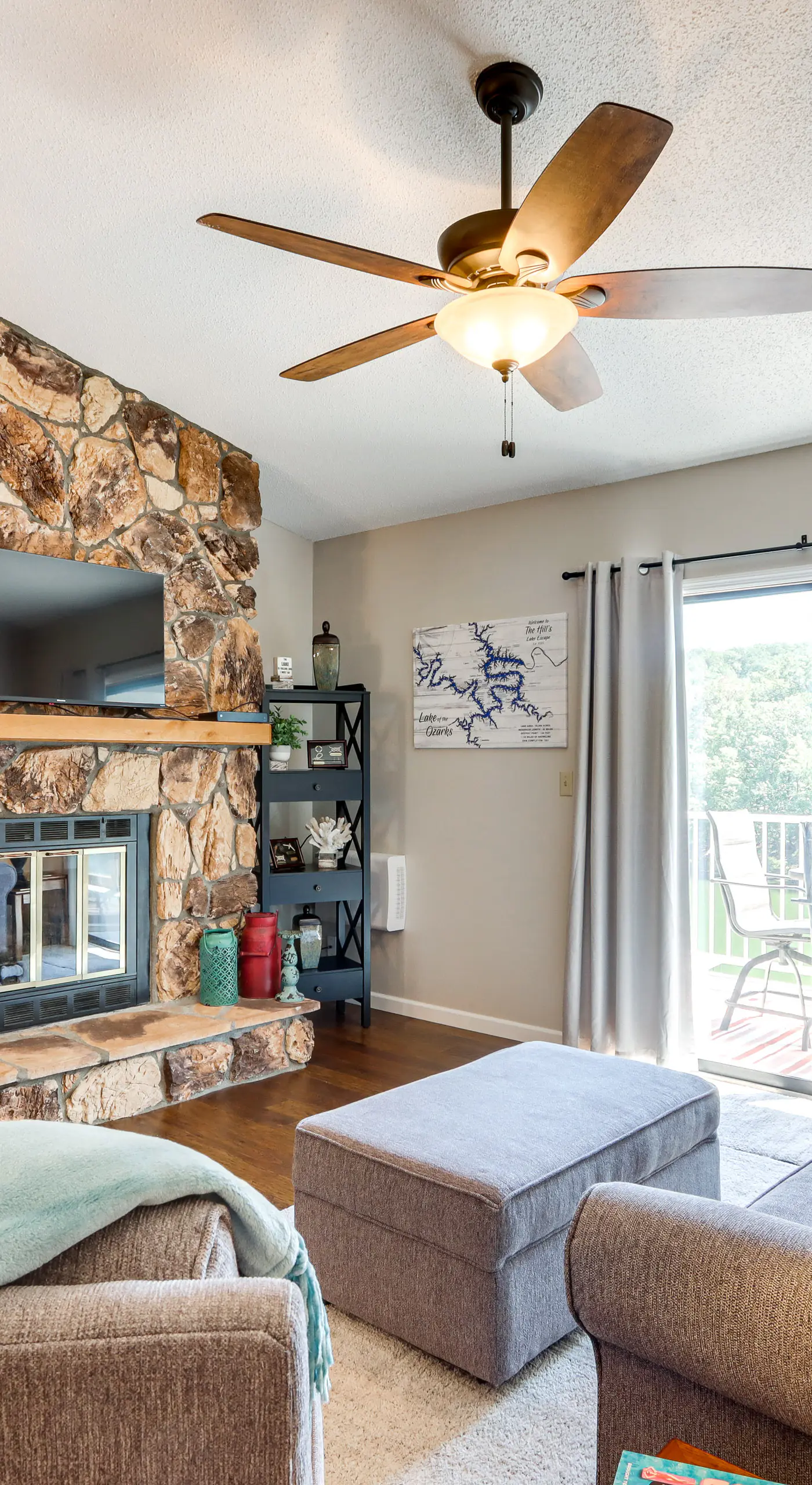 Walk to Pool + Lake: Cozy Osage Beach Condo