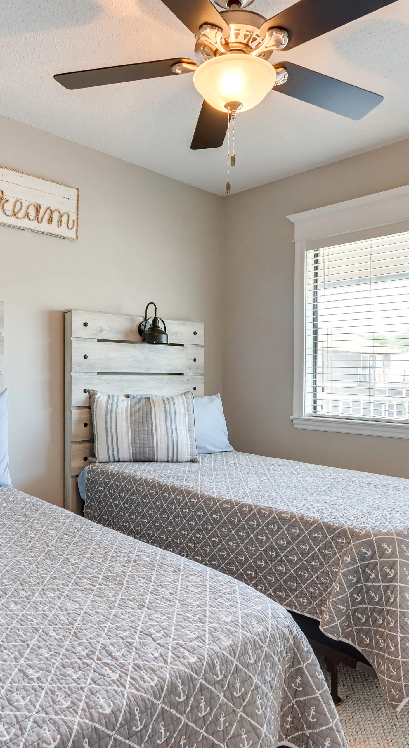 Walk to Pool + Lake: Cozy Osage Beach Condo