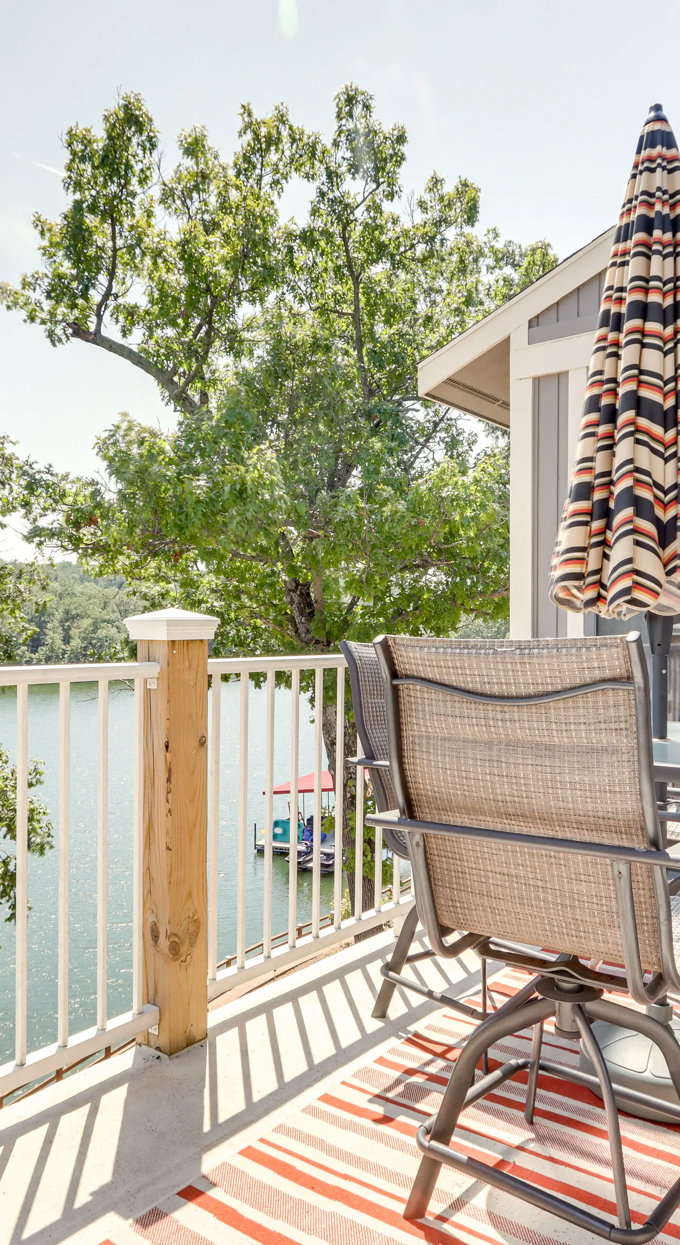 Walk to Pool + Lake: Cozy Osage Beach Condo