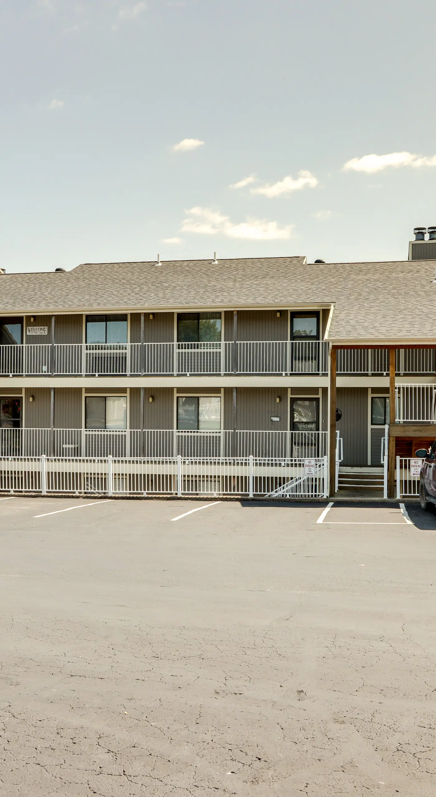 Walk to Pool + Lake: Cozy Osage Beach Condo