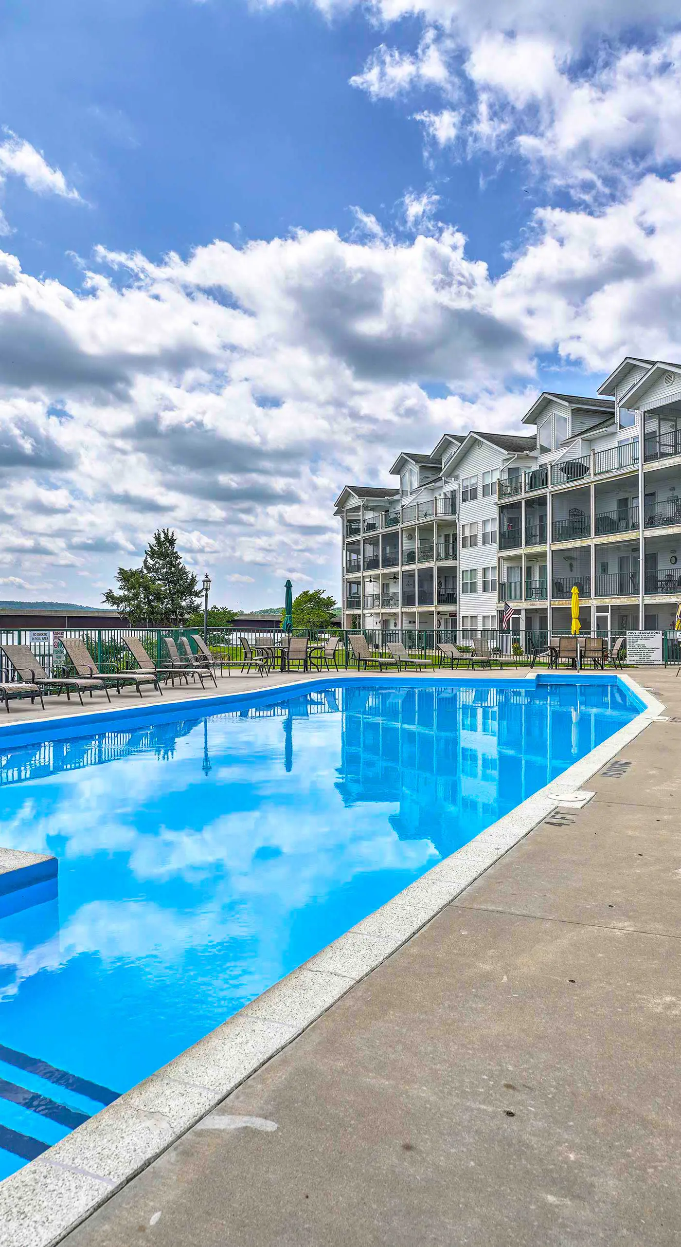 4 Mi to Dtwn: Gem w/ Lake Access in Camdenton