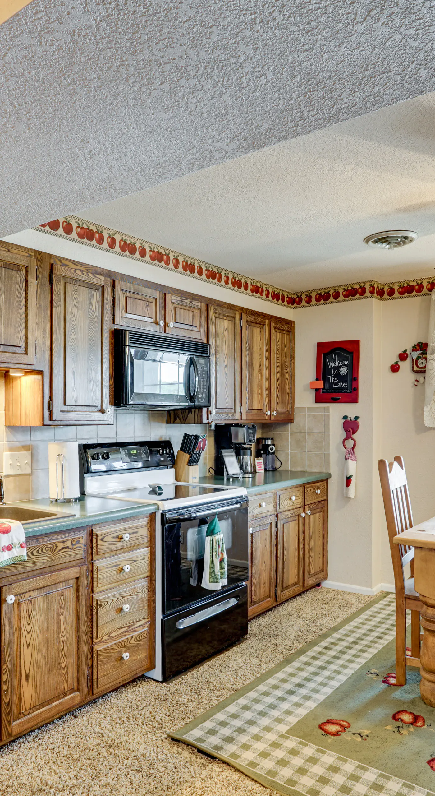 Lakefront & Dog-Friendly Gem in Gravois Mills