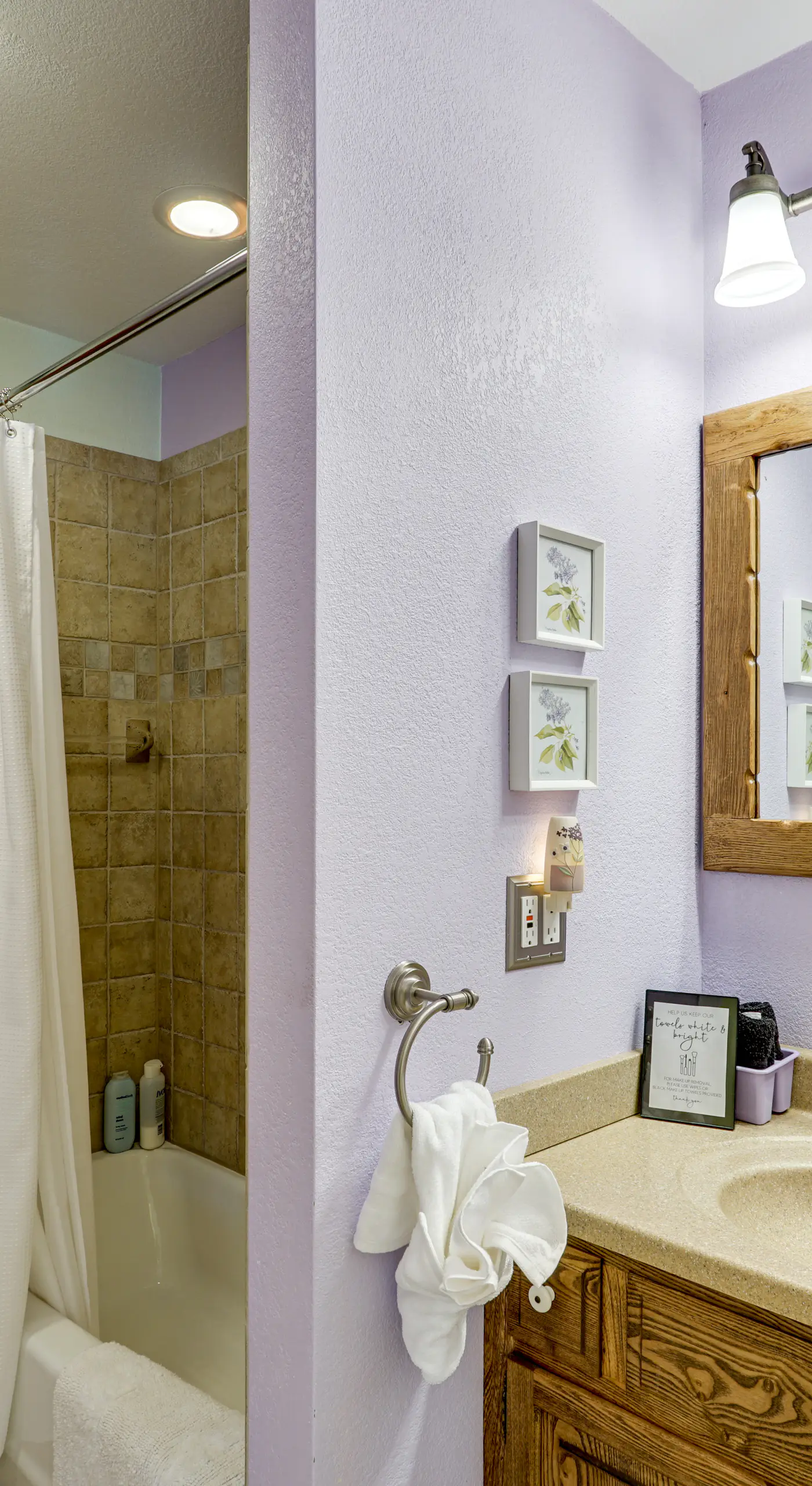 Lakefront & Dog-Friendly Gem in Gravois Mills