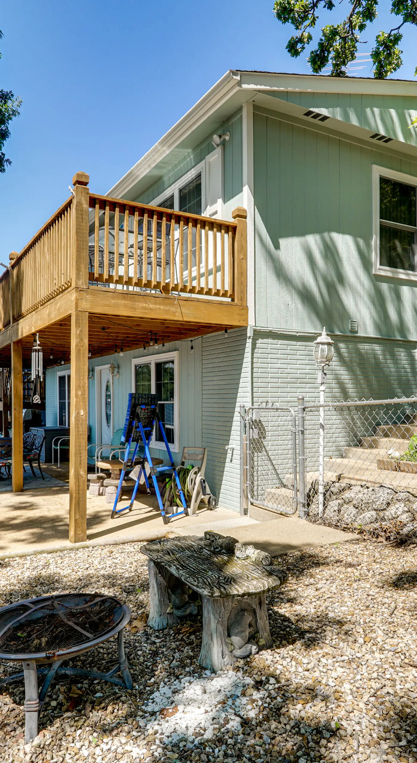 Lakefront & Dog-Friendly Gem in Gravois Mills