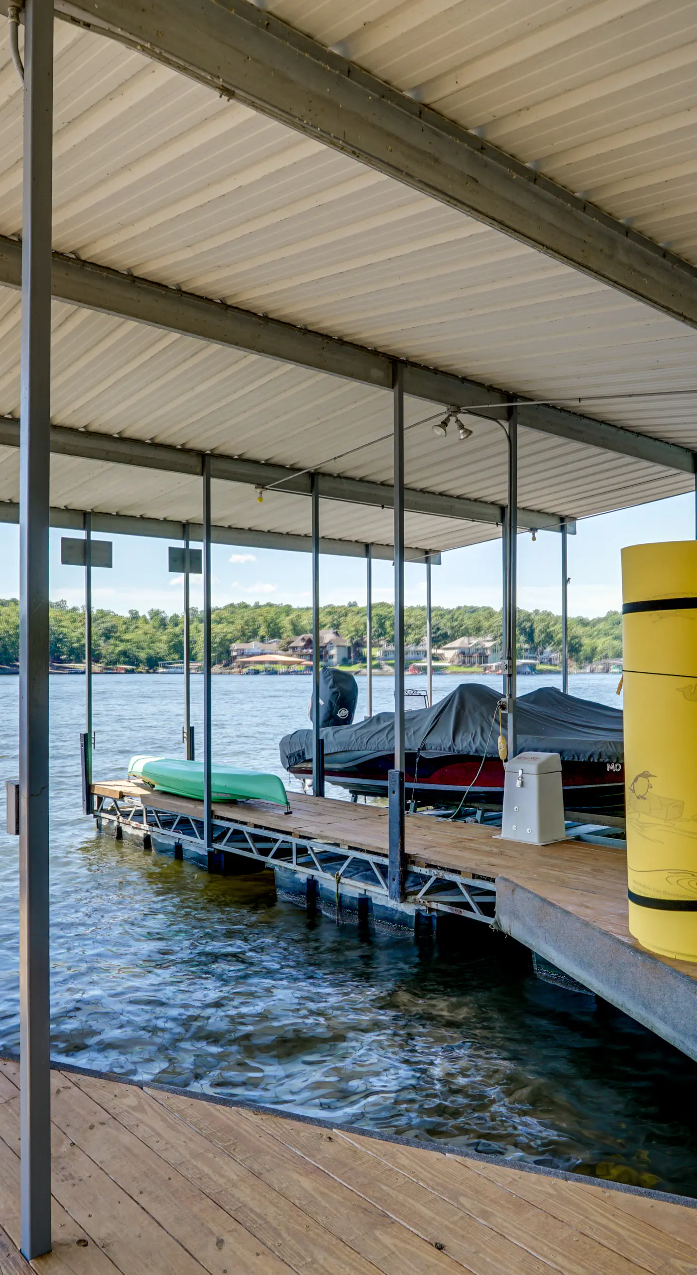 Lakefront & Dog-Friendly Gem in Gravois Mills