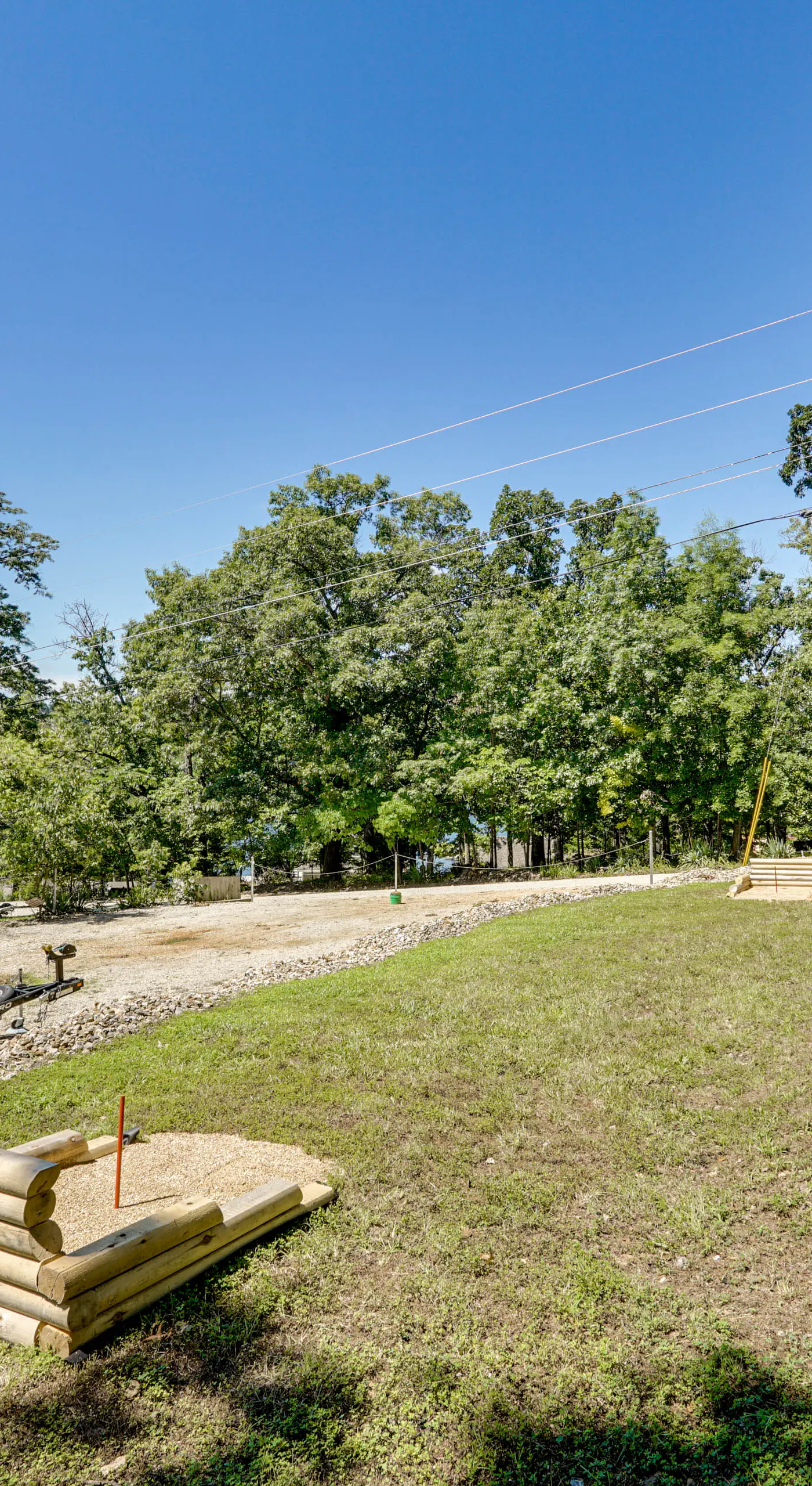Lakefront & Dog-Friendly Gem in Gravois Mills