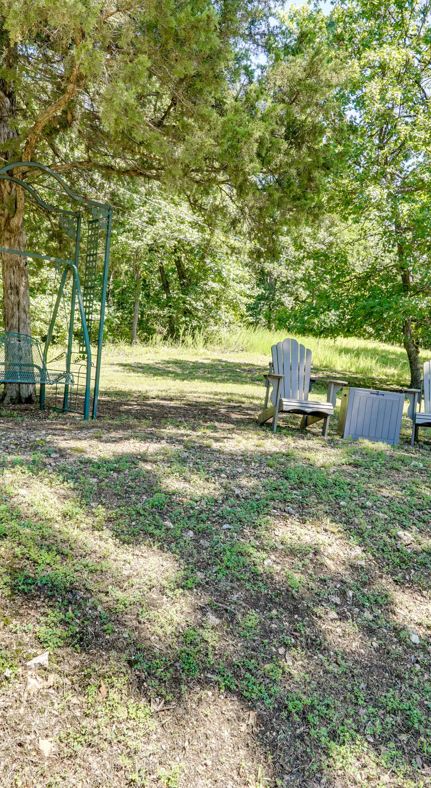 Lakefront & Dog-Friendly Gem in Gravois Mills