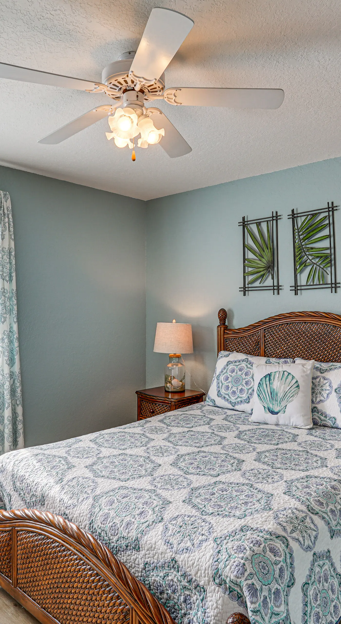 Lakefront Osage Beach Abode w/ Grill & Pool Access