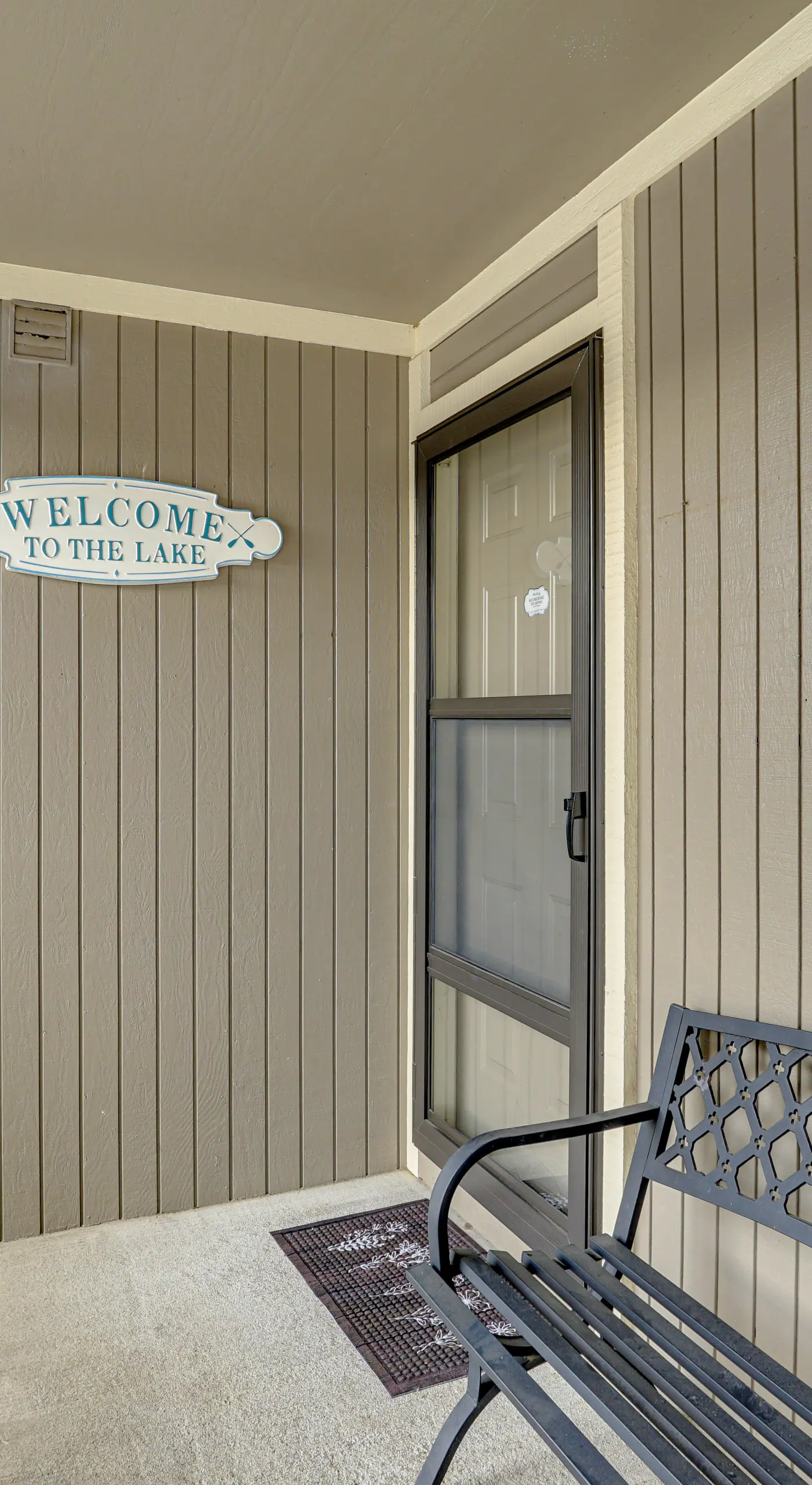 Lakefront Osage Beach Abode w/ Grill & Pool Access