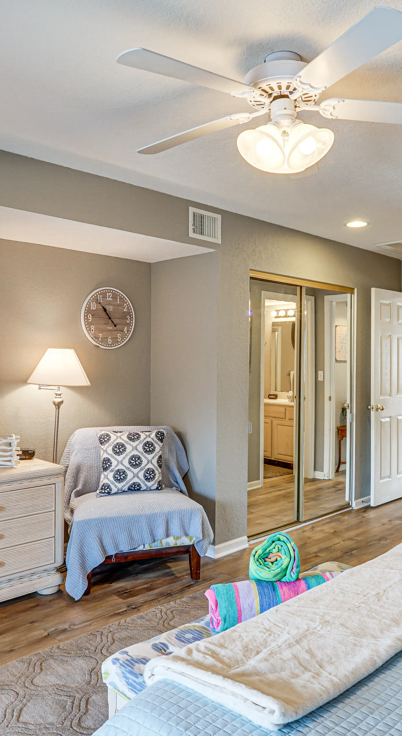 Lakefront Osage Beach Abode w/ Grill & Pool Access