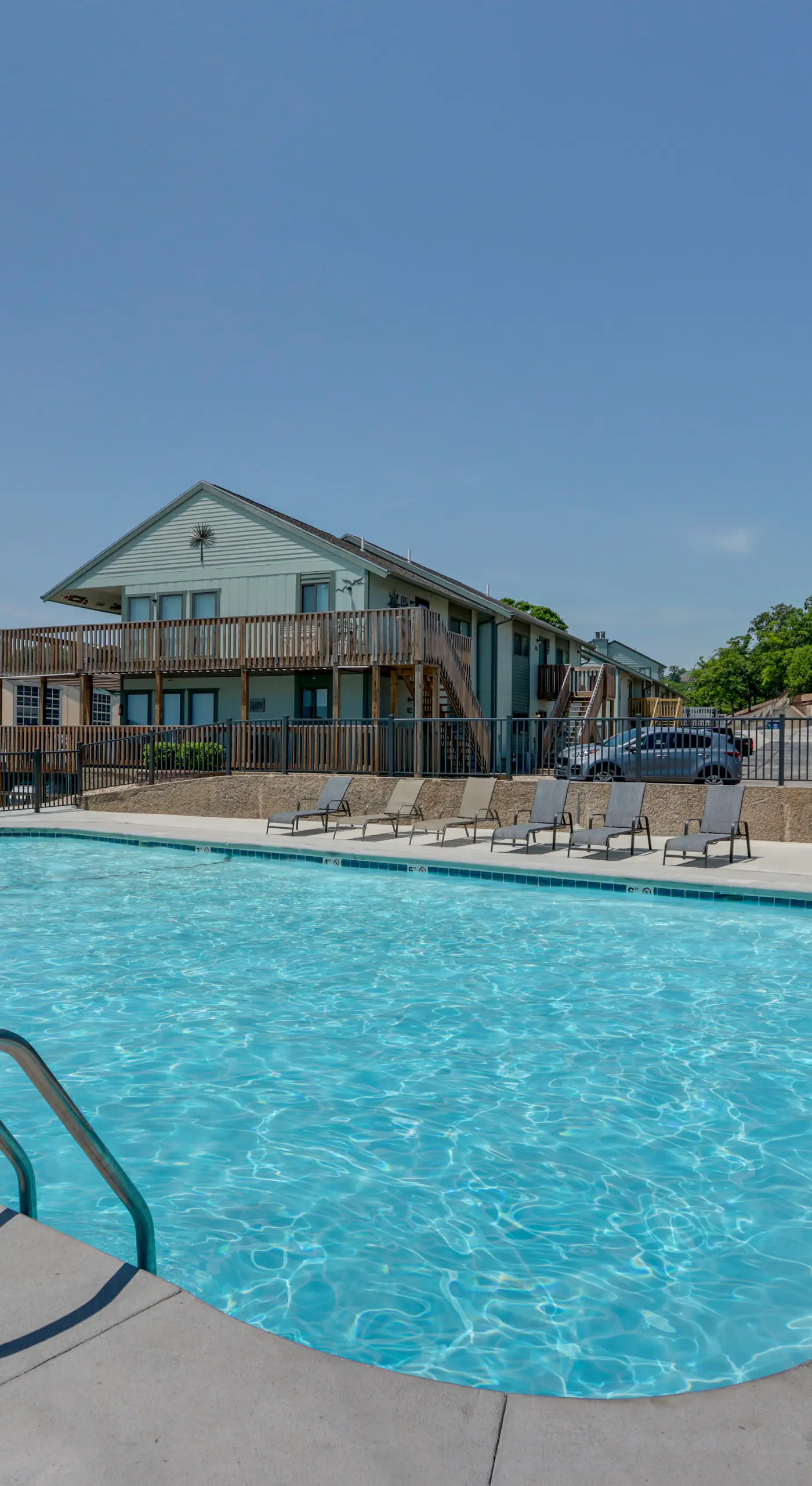 Village of Four Seasons Lake Condo w/ Pool Access!