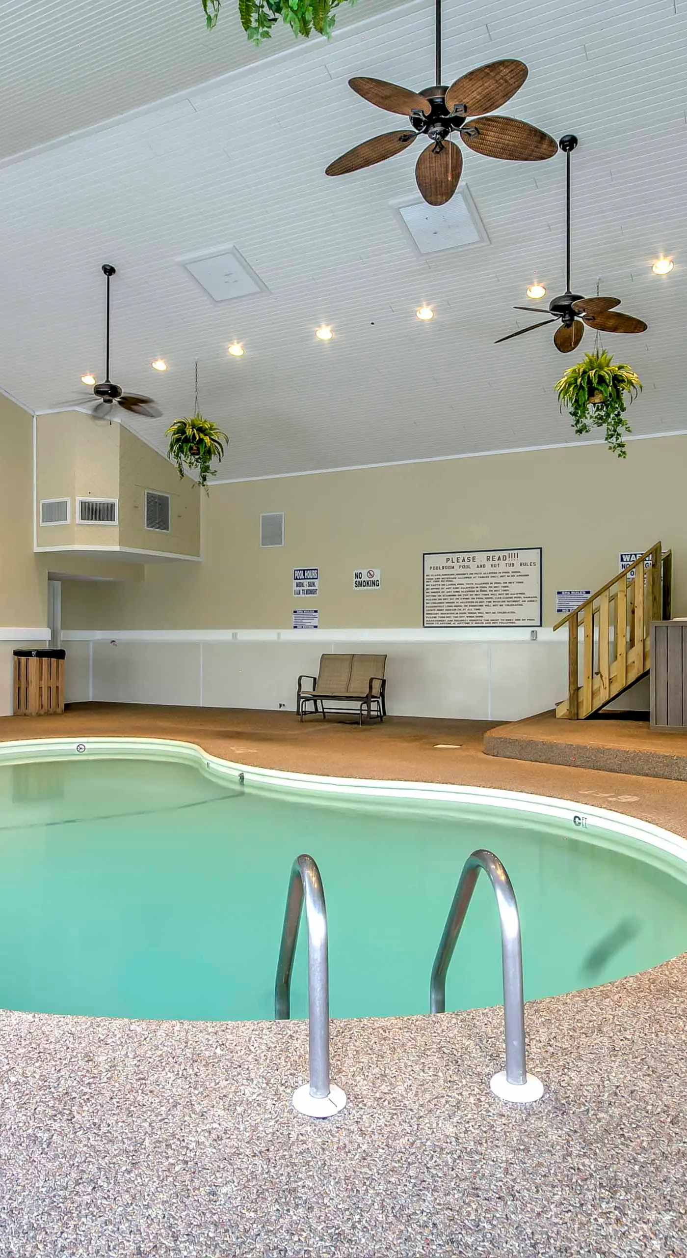 Village of Four Seasons Lake Condo w/ Pool Access!