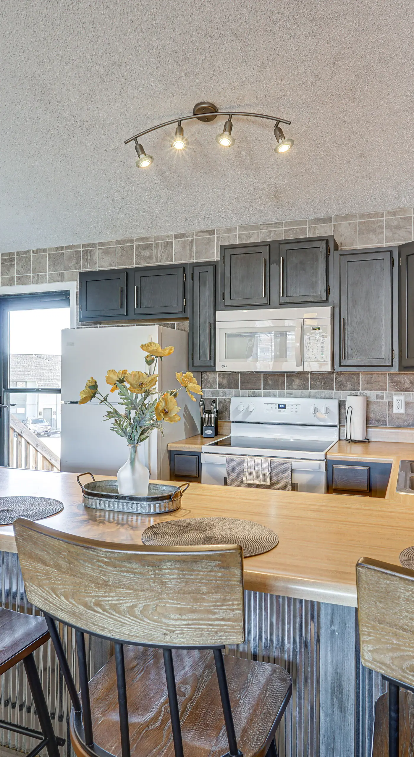Village of Four Seasons Lake Condo w/ Pool Access!