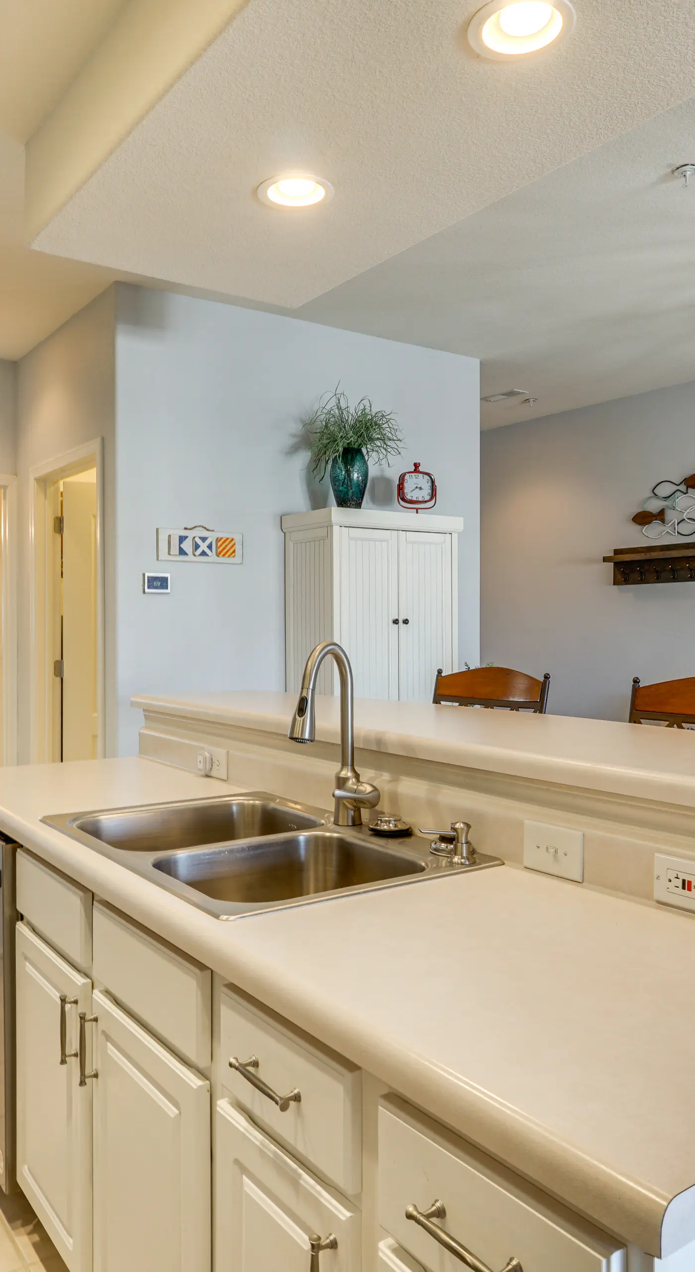 Lake Ozark Condo w/ Water Views & Pool Access!