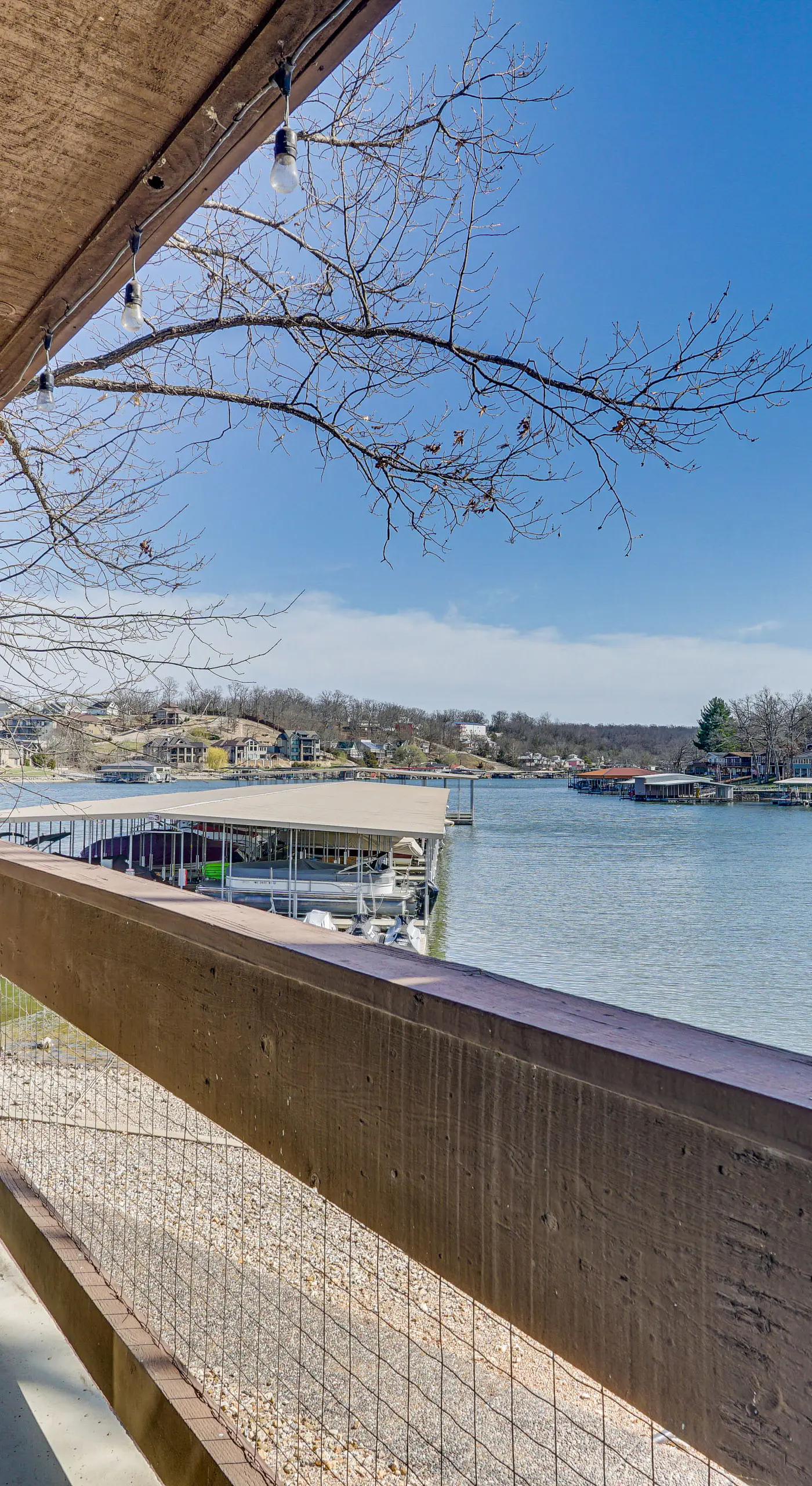 Lakefront Condo w/ Resort Amenities in Osage Beach