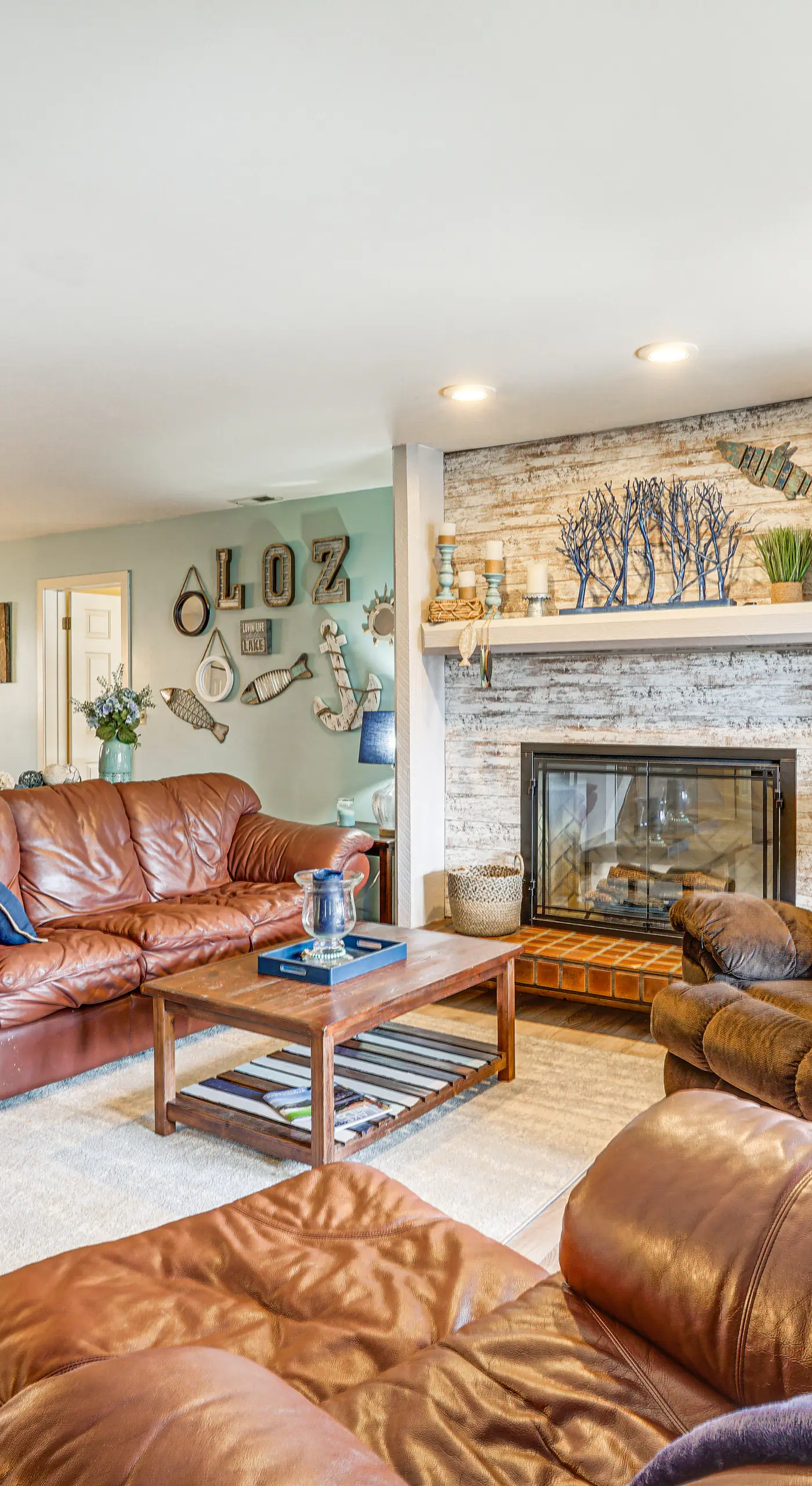 Lakefront Condo w/ Resort Amenities in Osage Beach