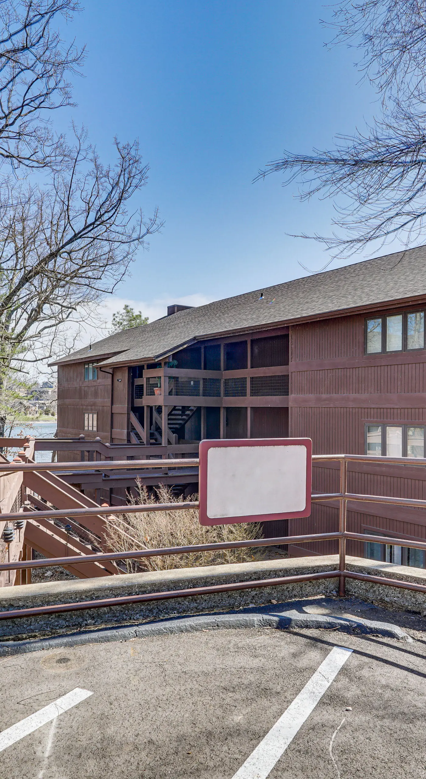 Lakefront Condo w/ Resort Amenities in Osage Beach