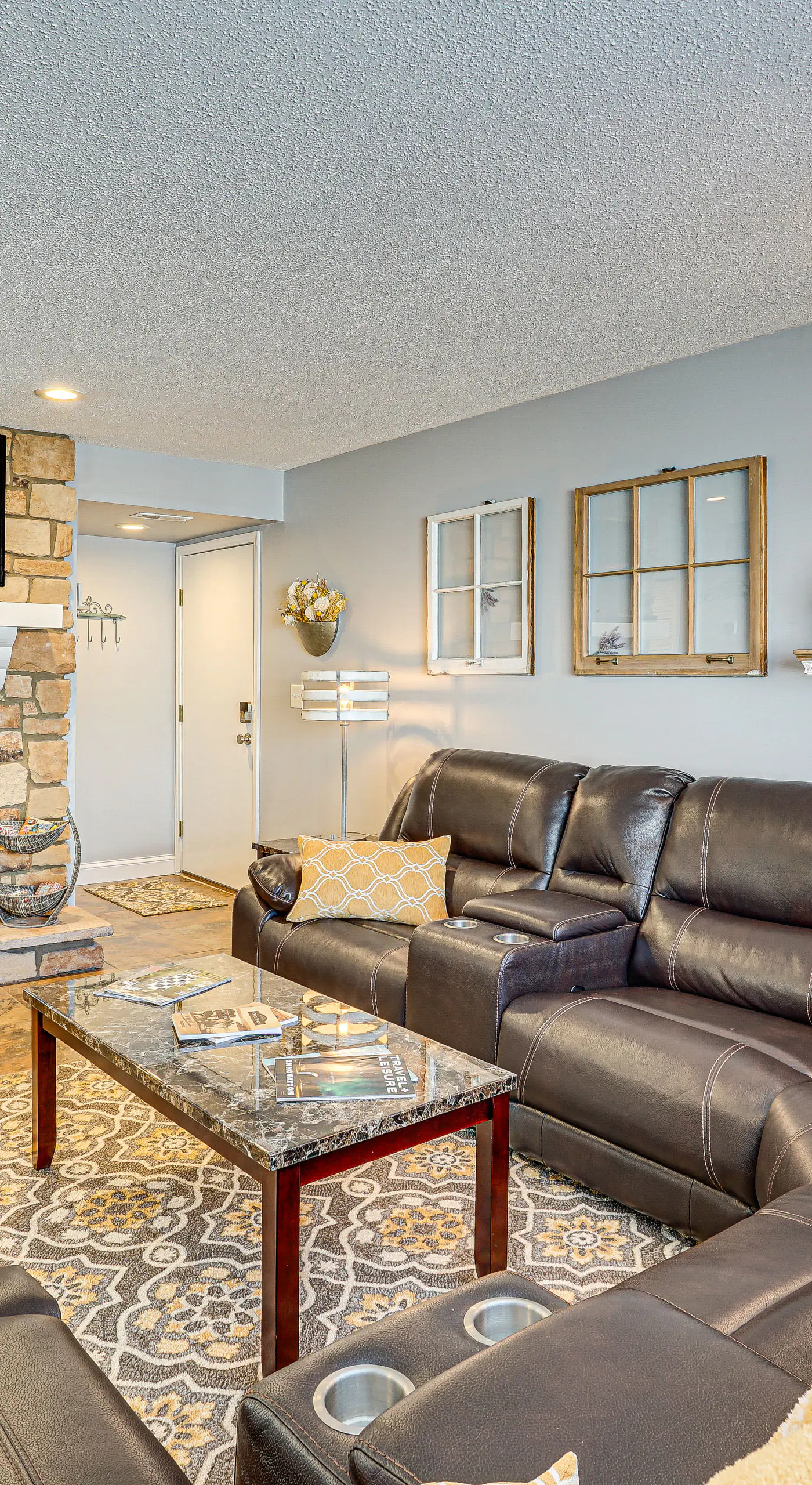 3 Mi to Boat Ramp: Osage Beach Condo w/ Grill!