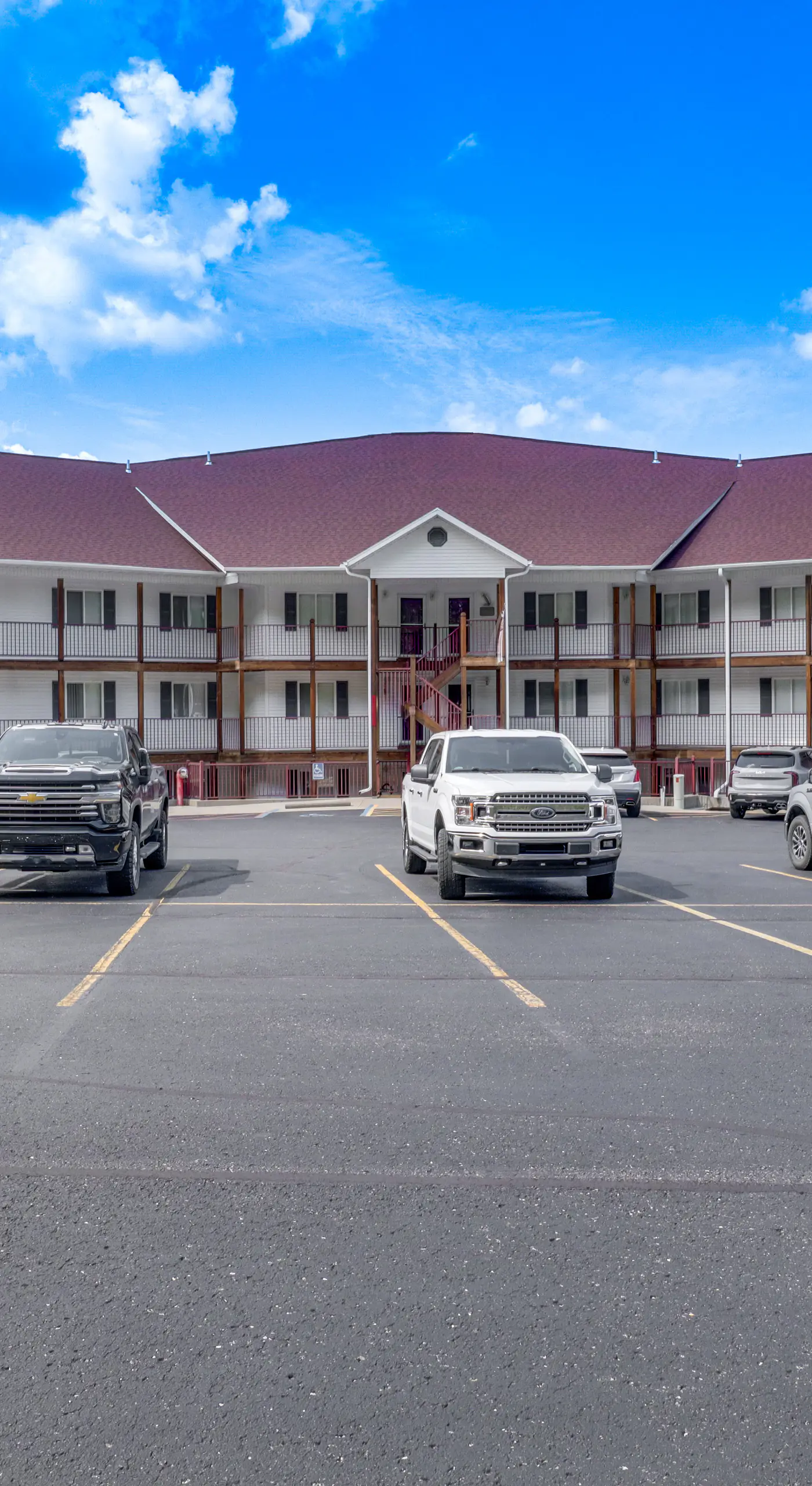 Lake of The Ozarks Condo w/ Pool in Camdenton