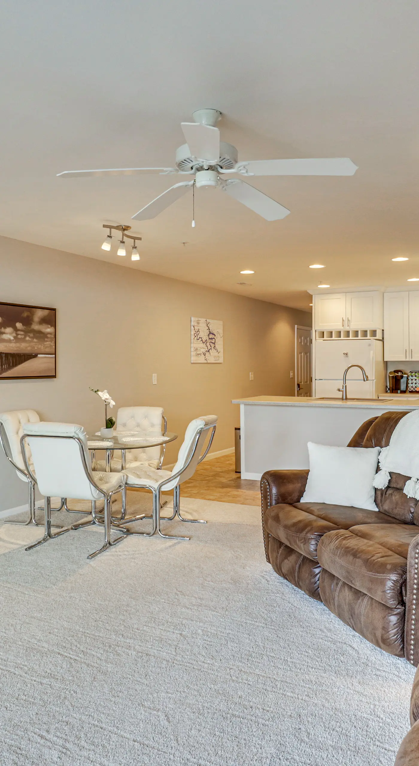 Lake of The Ozarks Condo w/ Pool in Camdenton