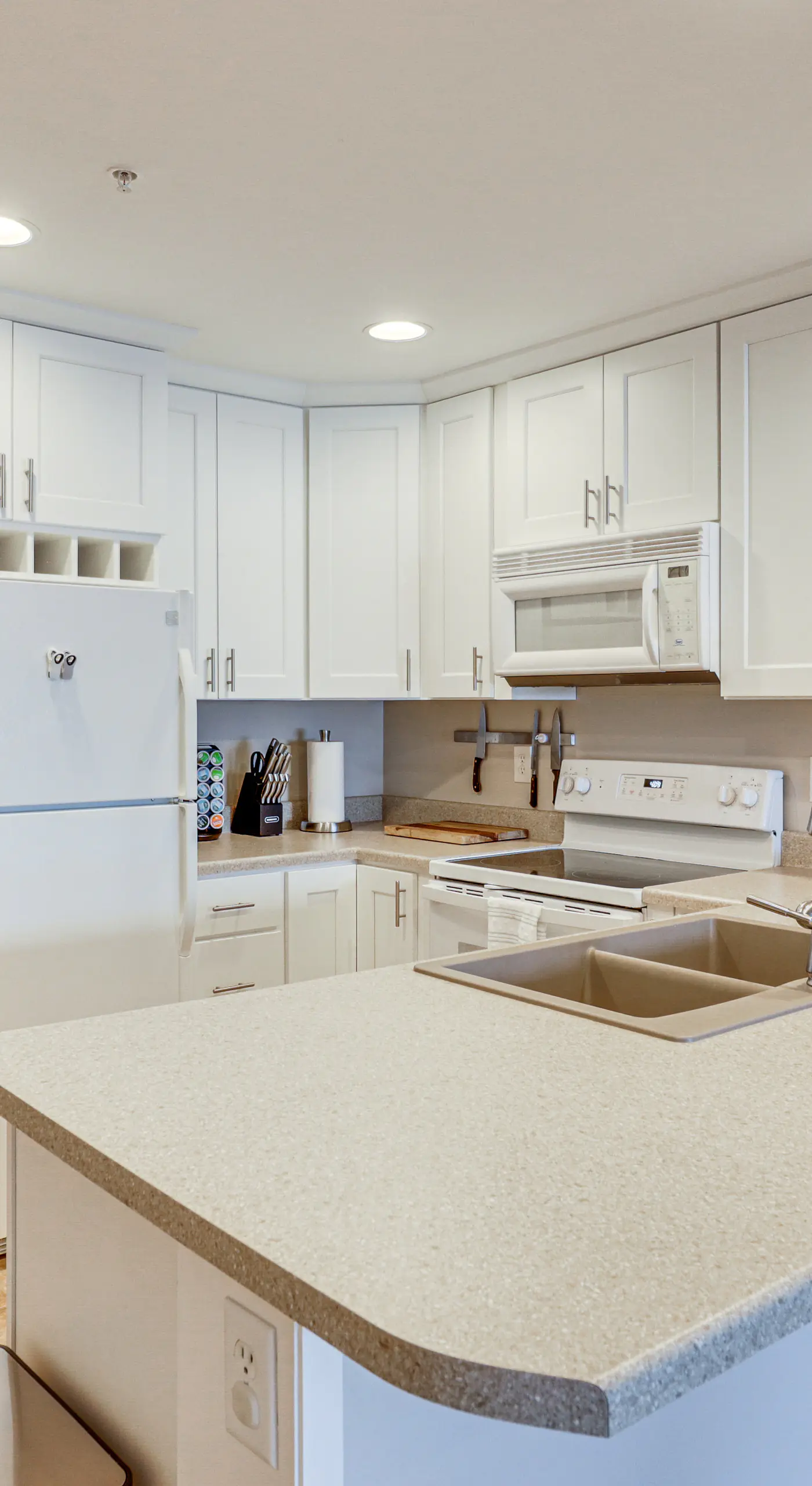 Lake of The Ozarks Condo w/ Pool in Camdenton