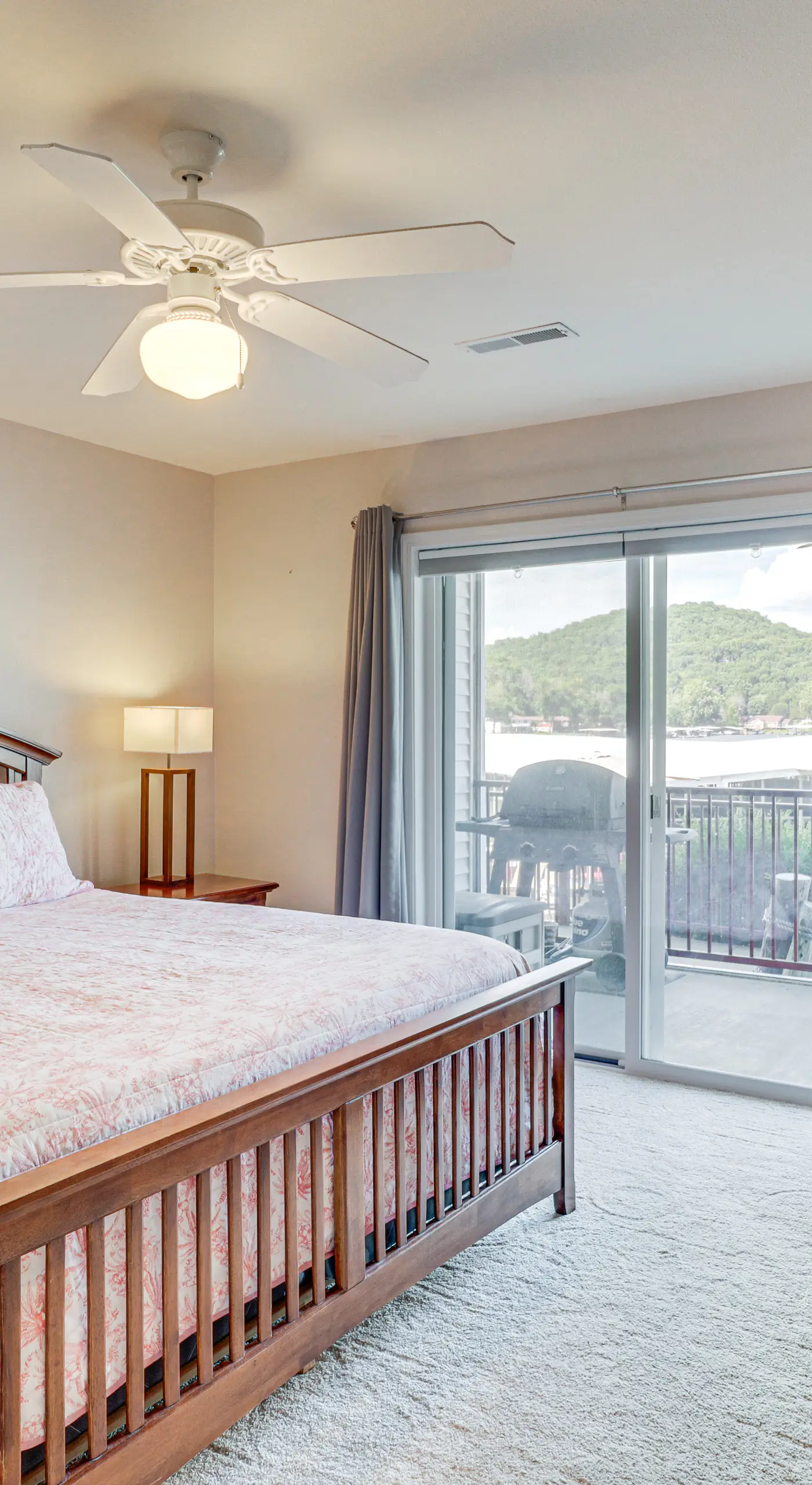 Lake of The Ozarks Condo w/ Pool in Camdenton