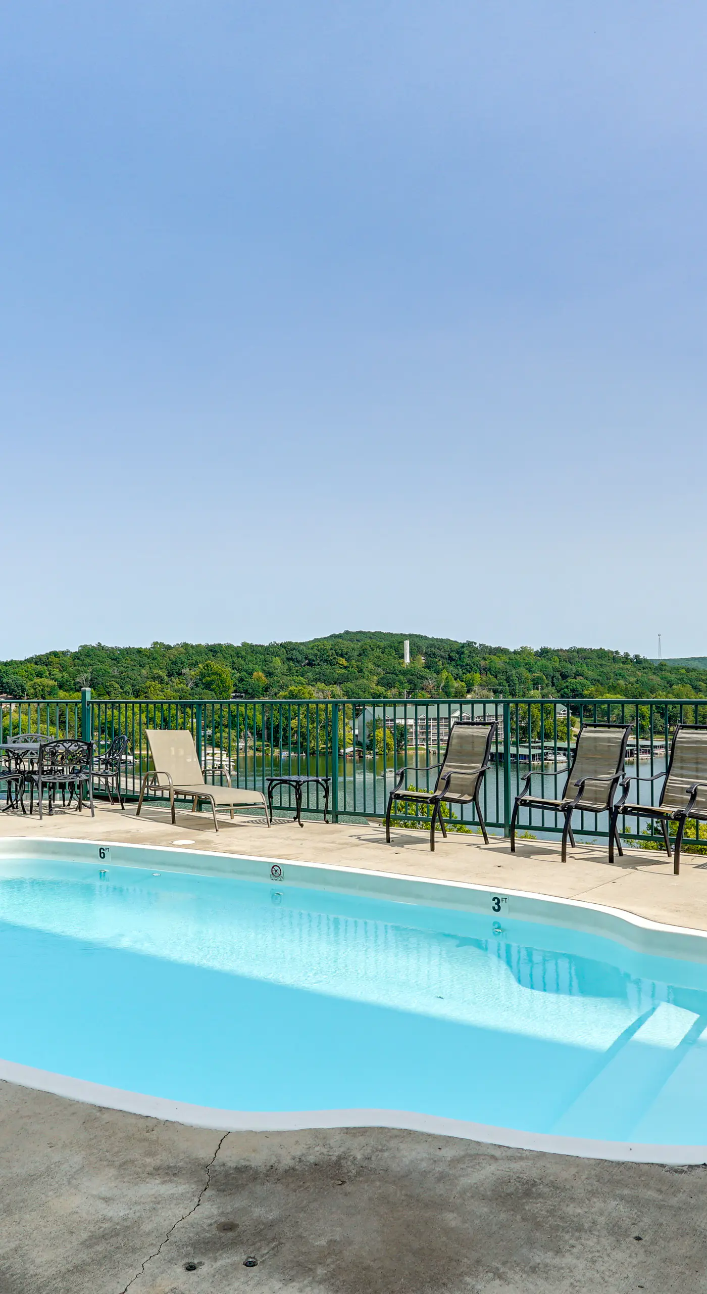 Lakefront Camdenton Condo Near Ha Ha Tonka