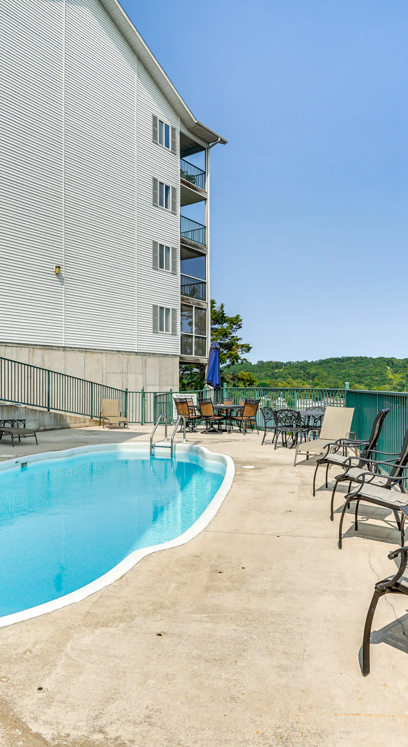 Lakefront Camdenton Condo Near Ha Ha Tonka