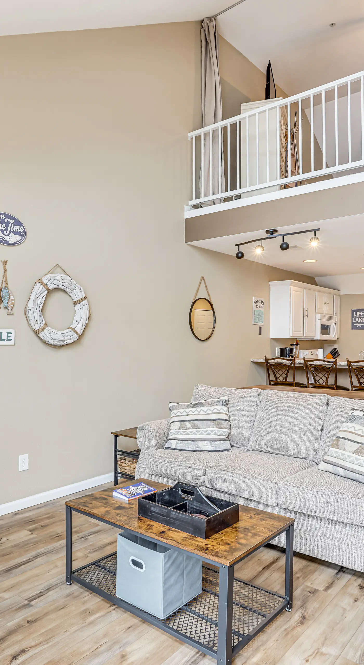 'Lake It Easy' Waterfront Ozarks Condo w/ Balcony!