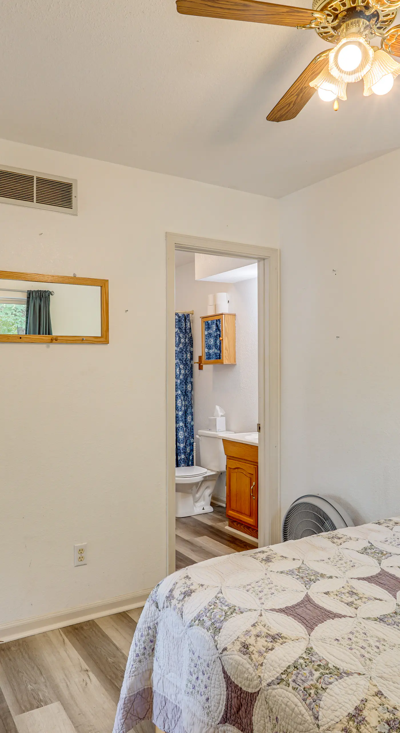 Pet-Friendly Lake of the Ozarks Gem!