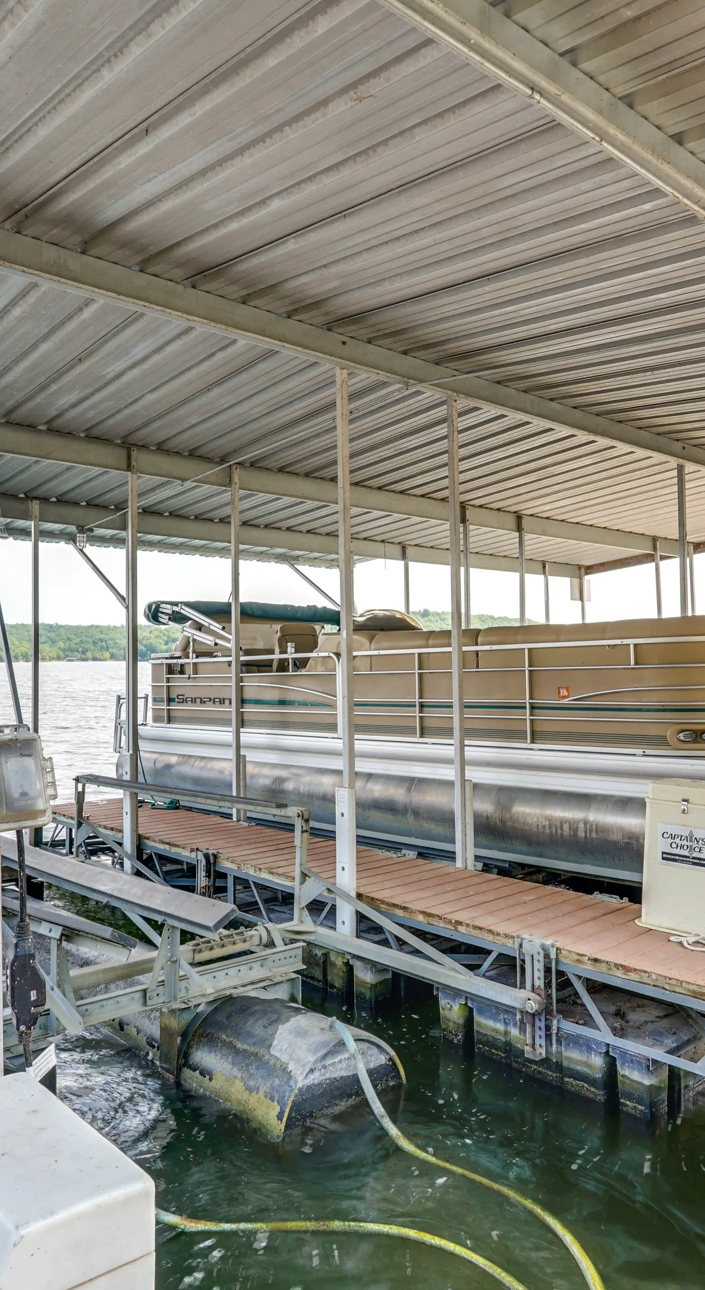 Pet-Friendly Lake of the Ozarks Gem!