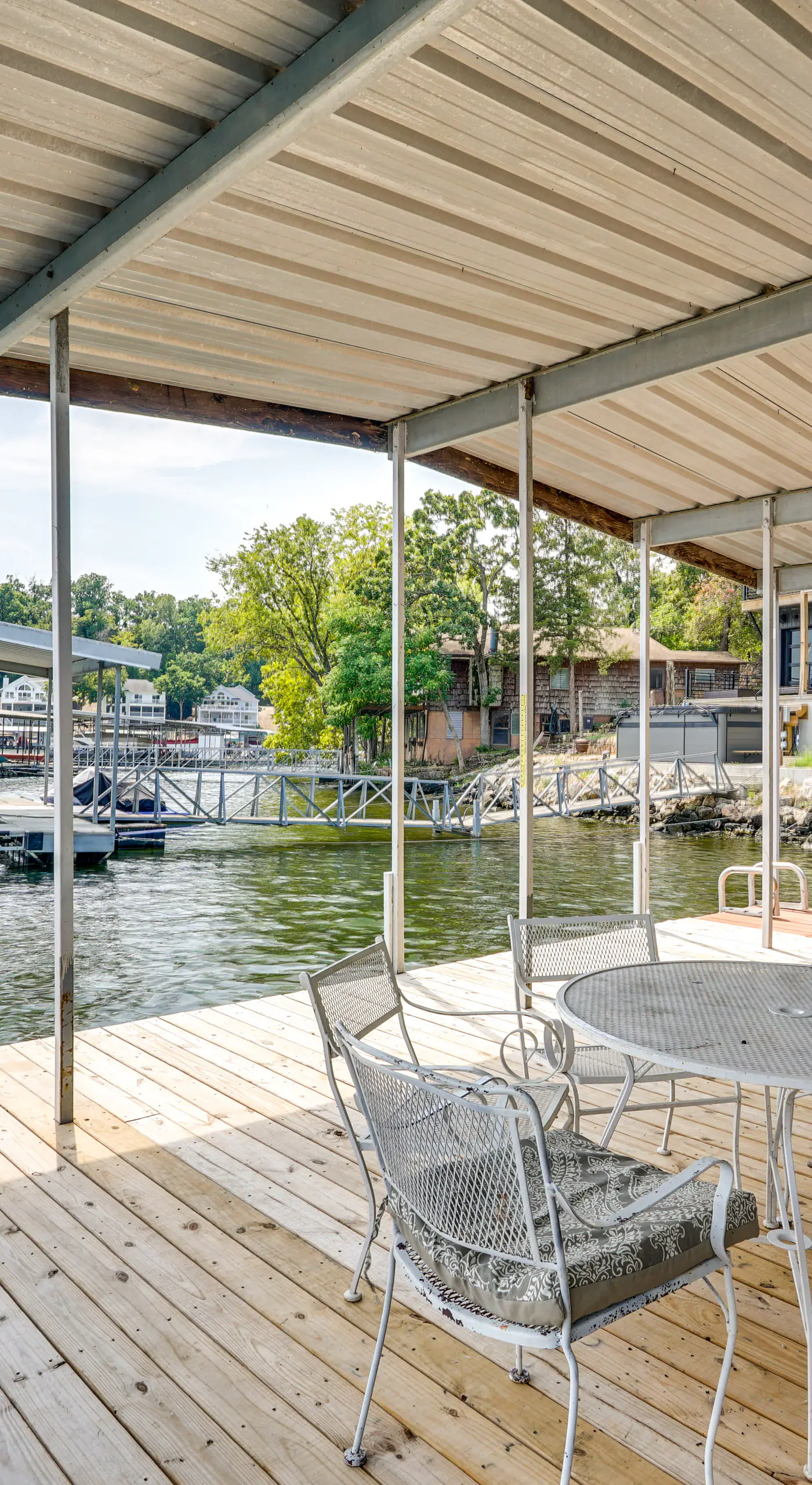 Pet-Friendly Lake of the Ozarks Gem!