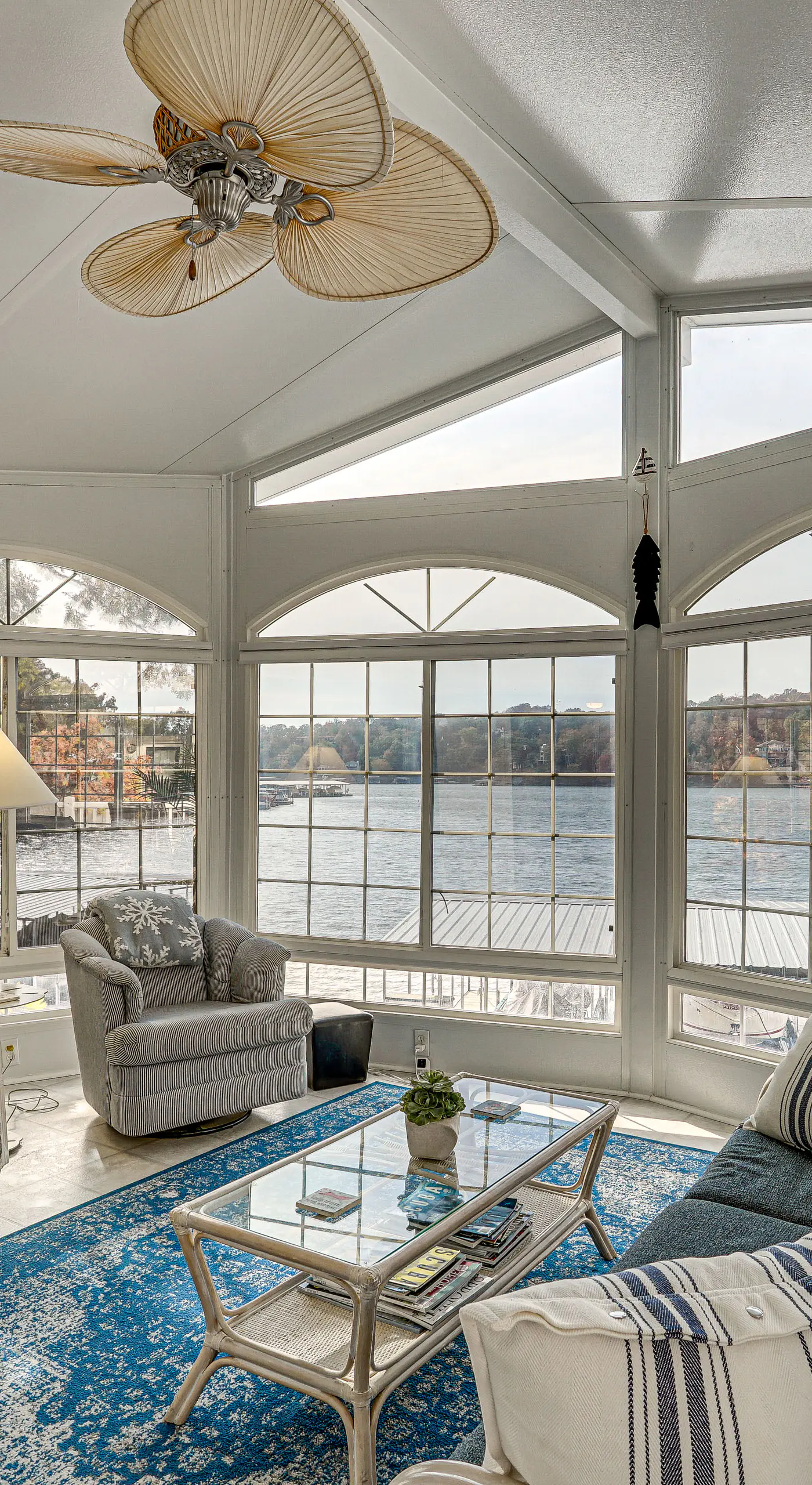 Fireplace, Deck & Grill: Lake Ozark Family Retreat