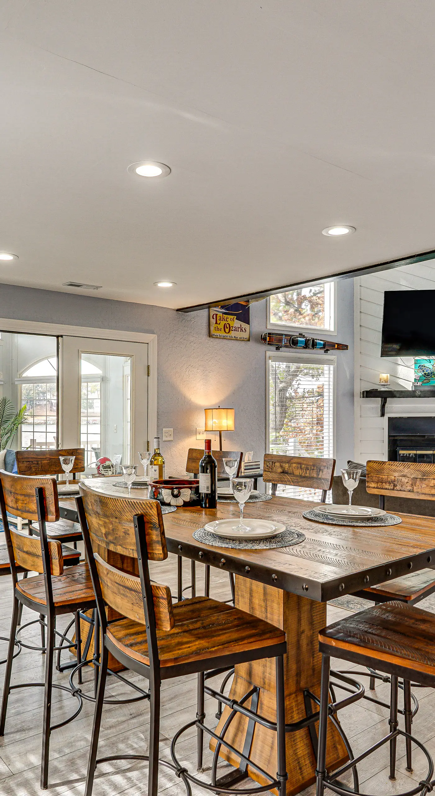 Fireplace, Deck & Grill: Lake Ozark Family Retreat