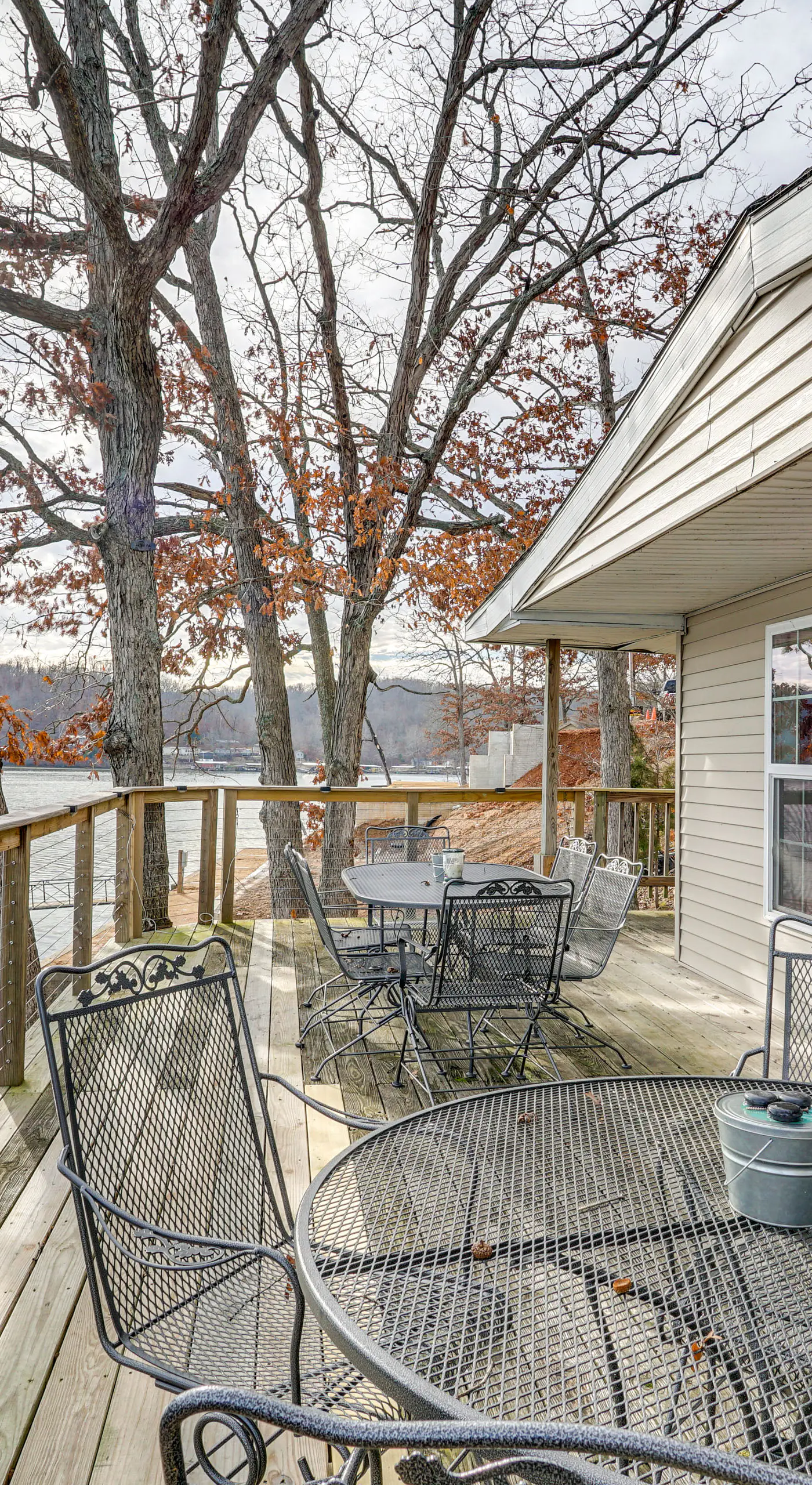 Fish & Boat on Lake of the Ozarks: Waterfront Home