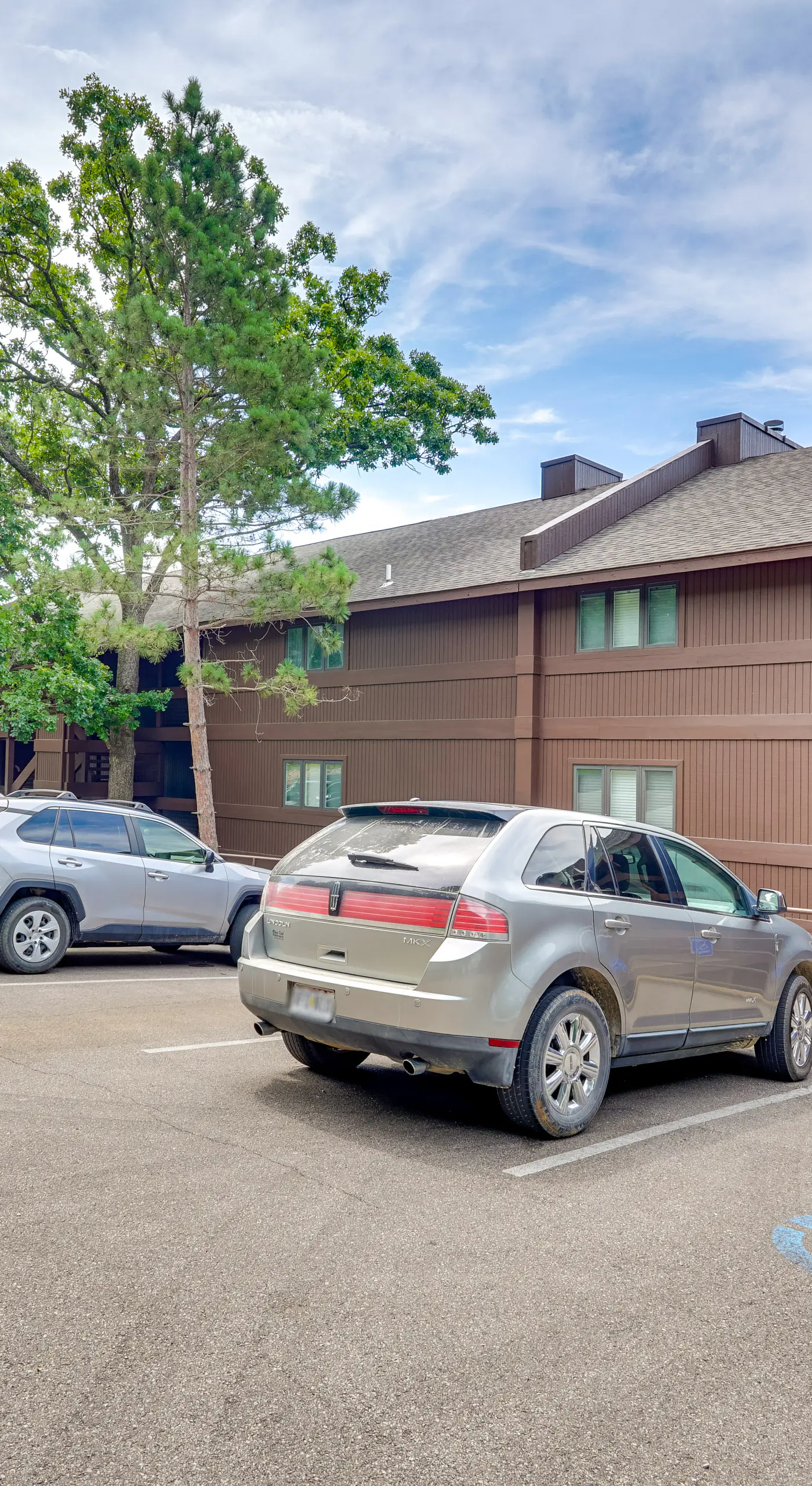 Osage Beach Condo | Pools, Boatslip and Pickleball