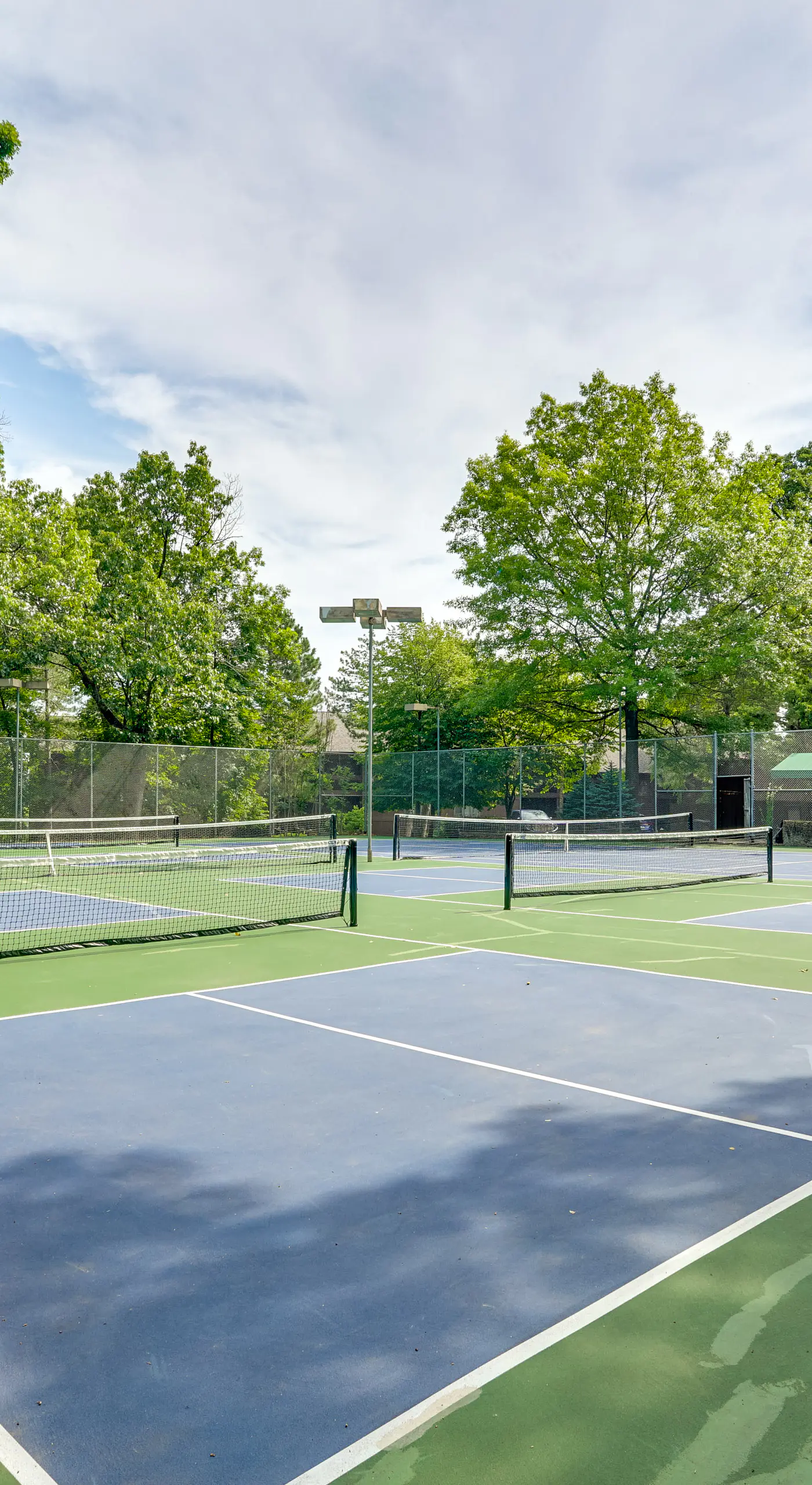 Osage Beach Condo | Pools, Boatslip and Pickleball