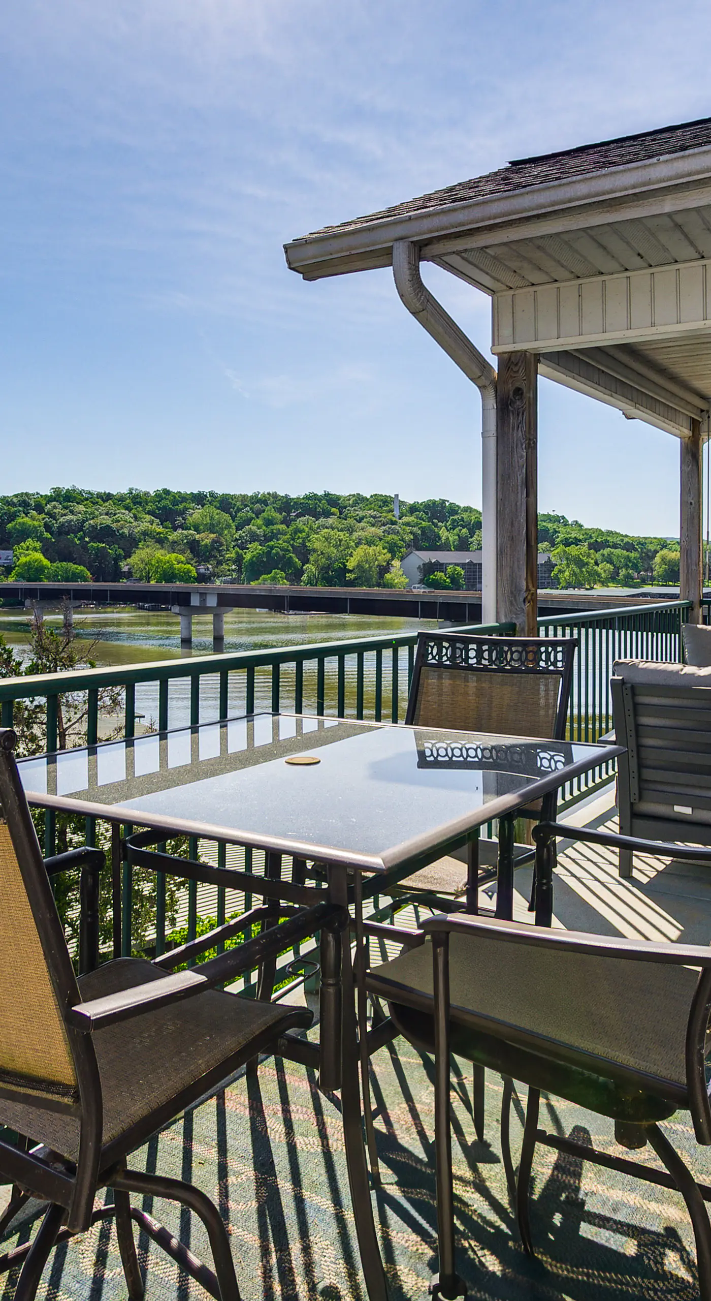 On-Site Lake of the Ozarks Access: Camdenton Condo