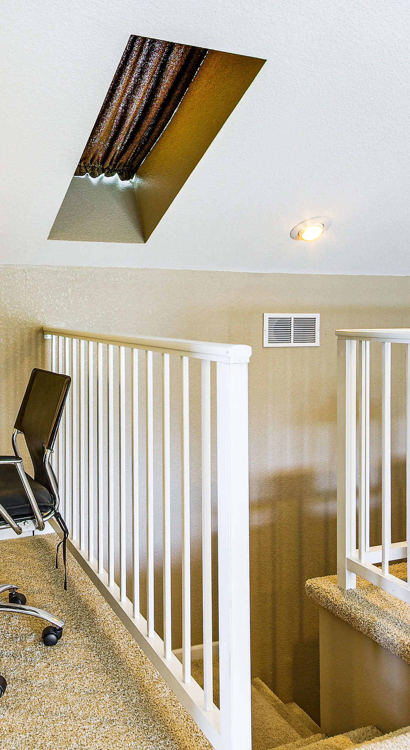 On-Site Lake of the Ozarks Access: Camdenton Condo