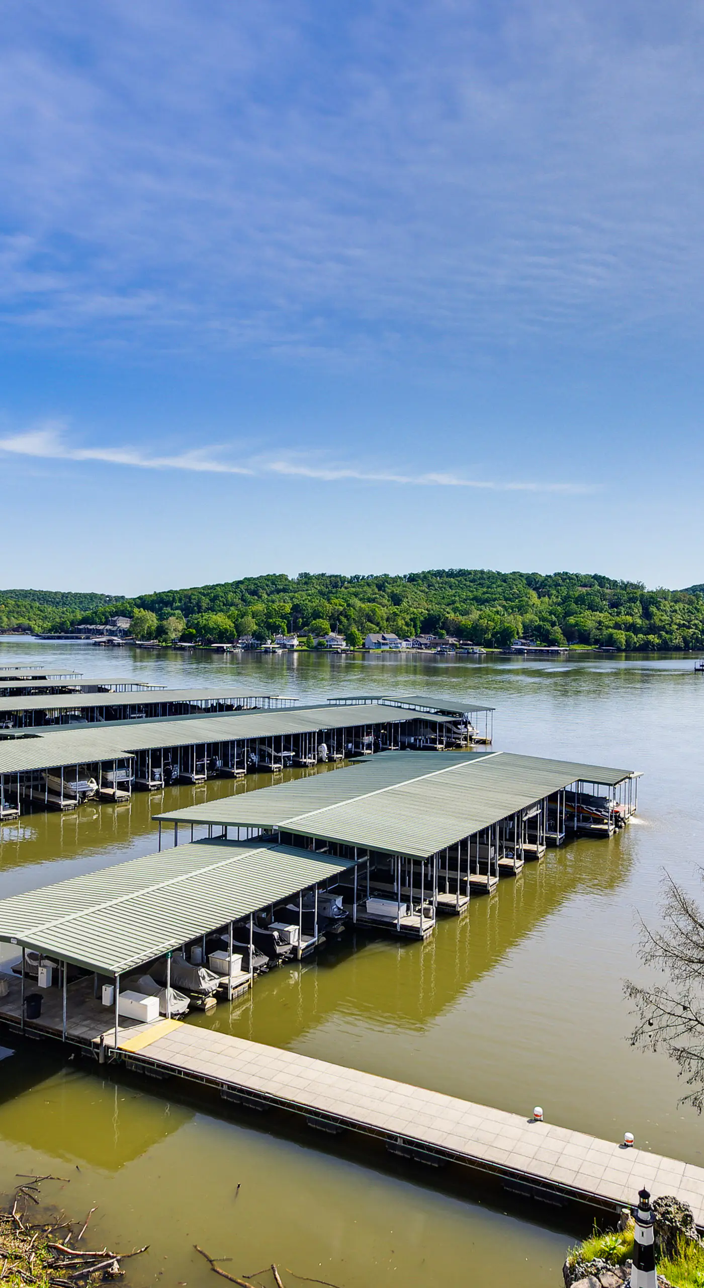 On-Site Lake of the Ozarks Access: Camdenton Condo